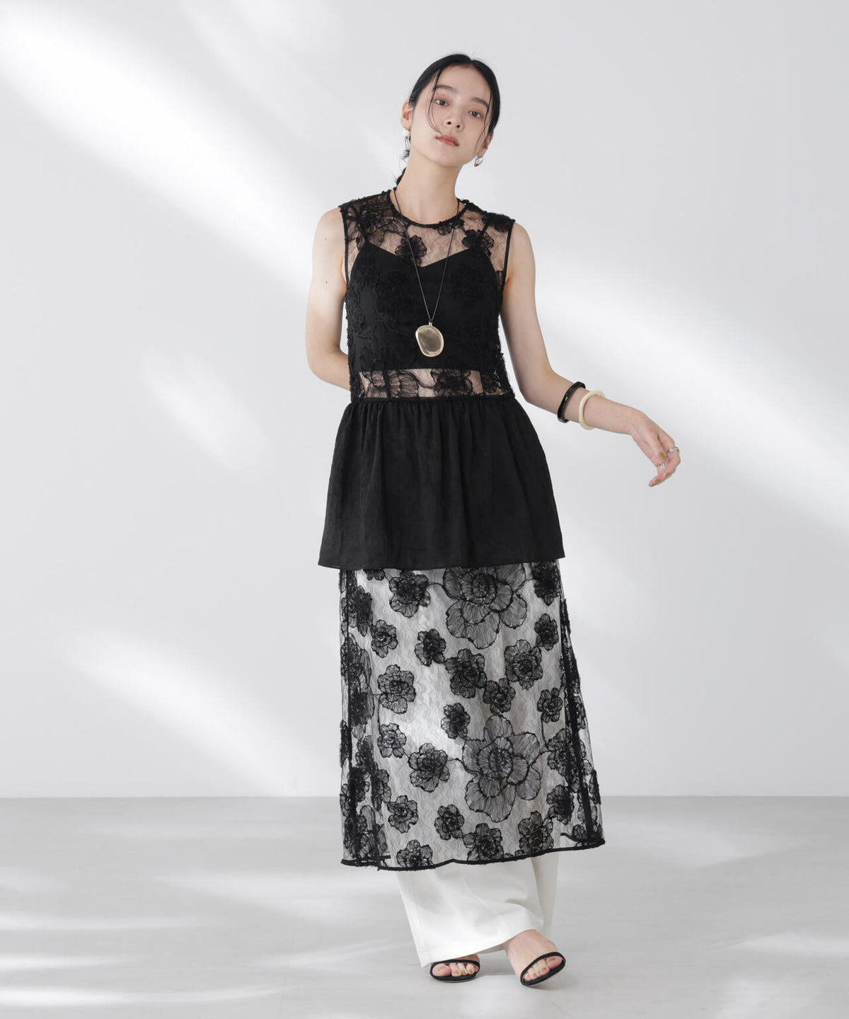 BAUM UND PFERDGARTEN/Flower Lace ワンピース 6715219040