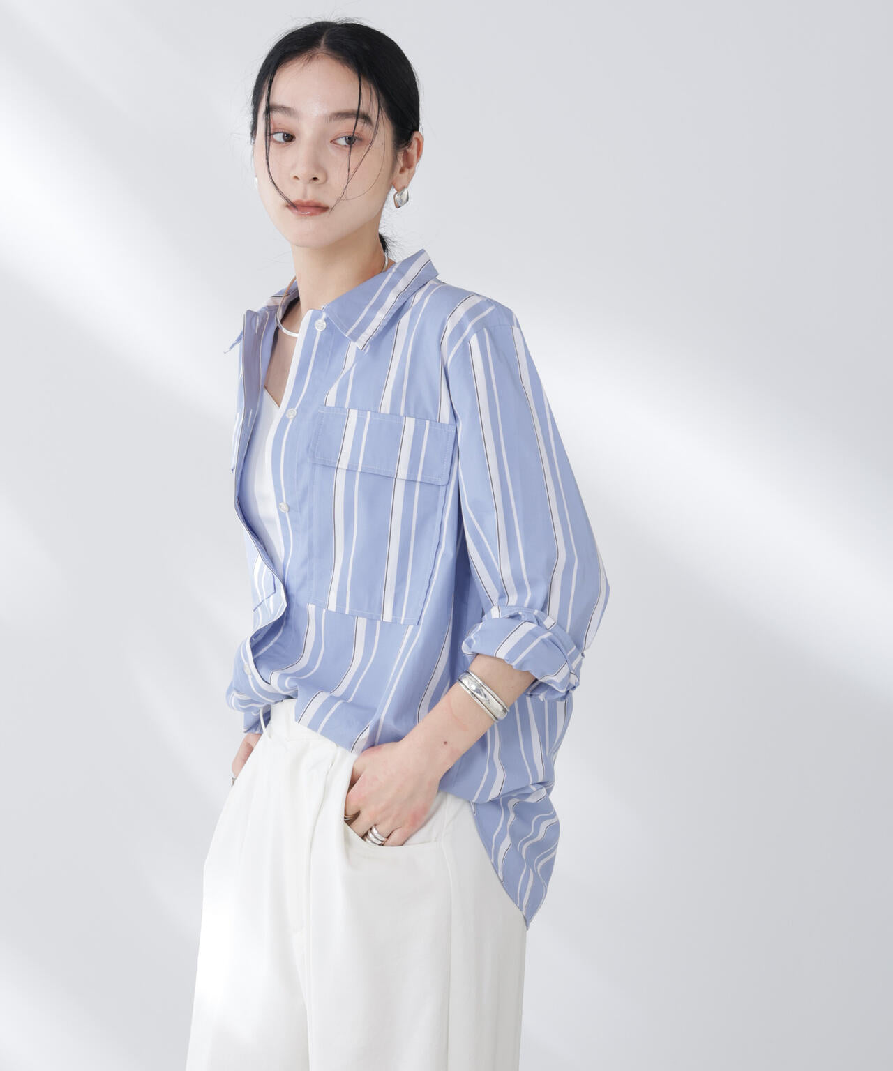 BAUM UND PFERDGARTEN/Striped Cotton シャツ 6715220026