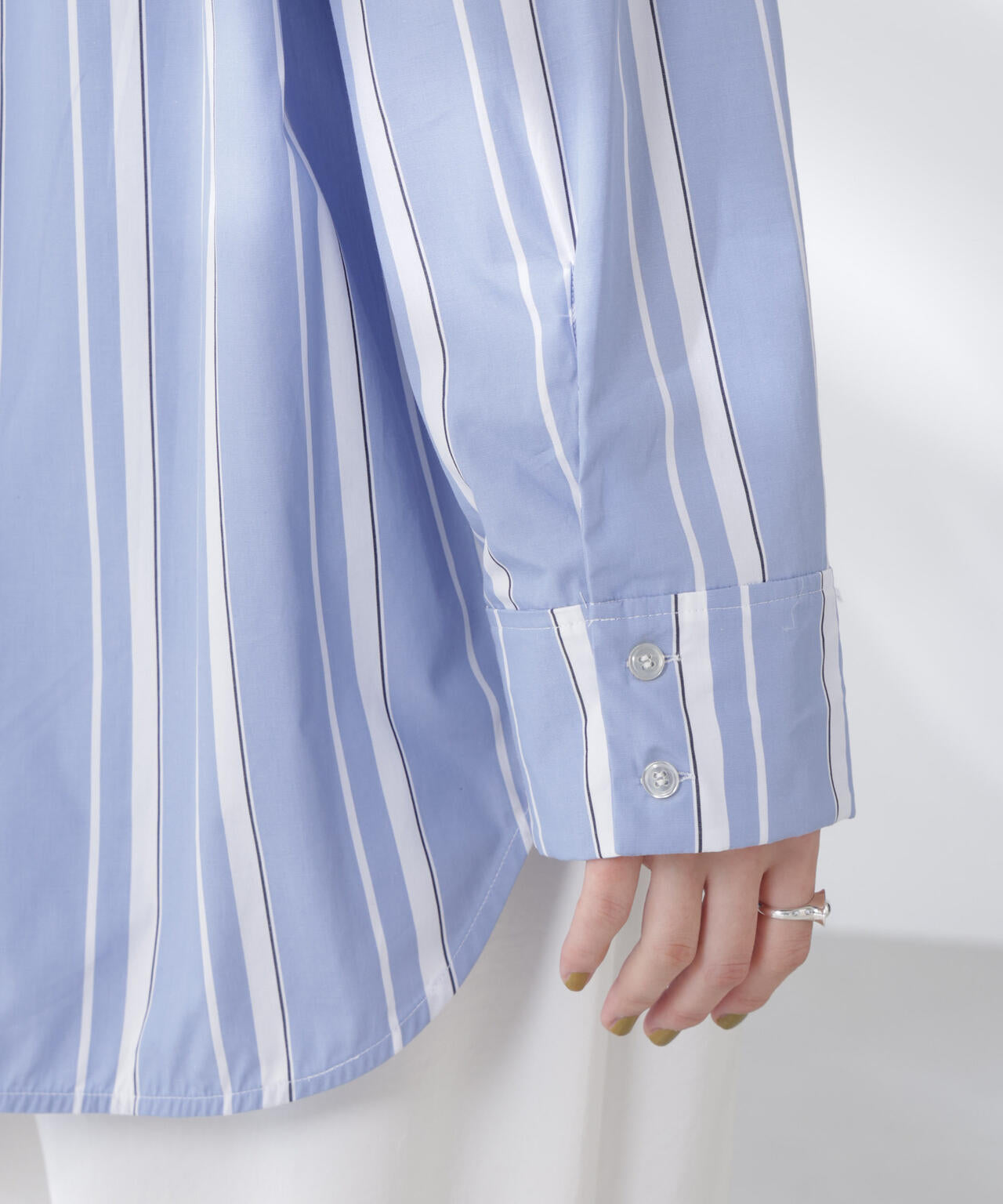 BAUM UND PFERDGARTEN/Striped Cotton シャツ 6715220026