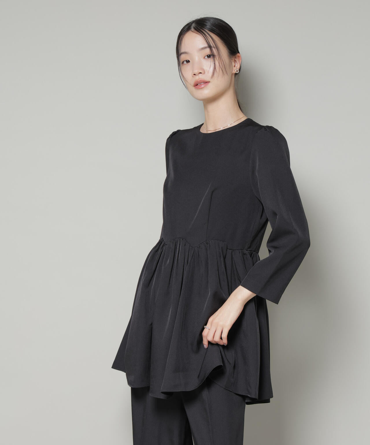 troisieme chaco / TWILL ペプラム トップス ( セットアップ 可 )