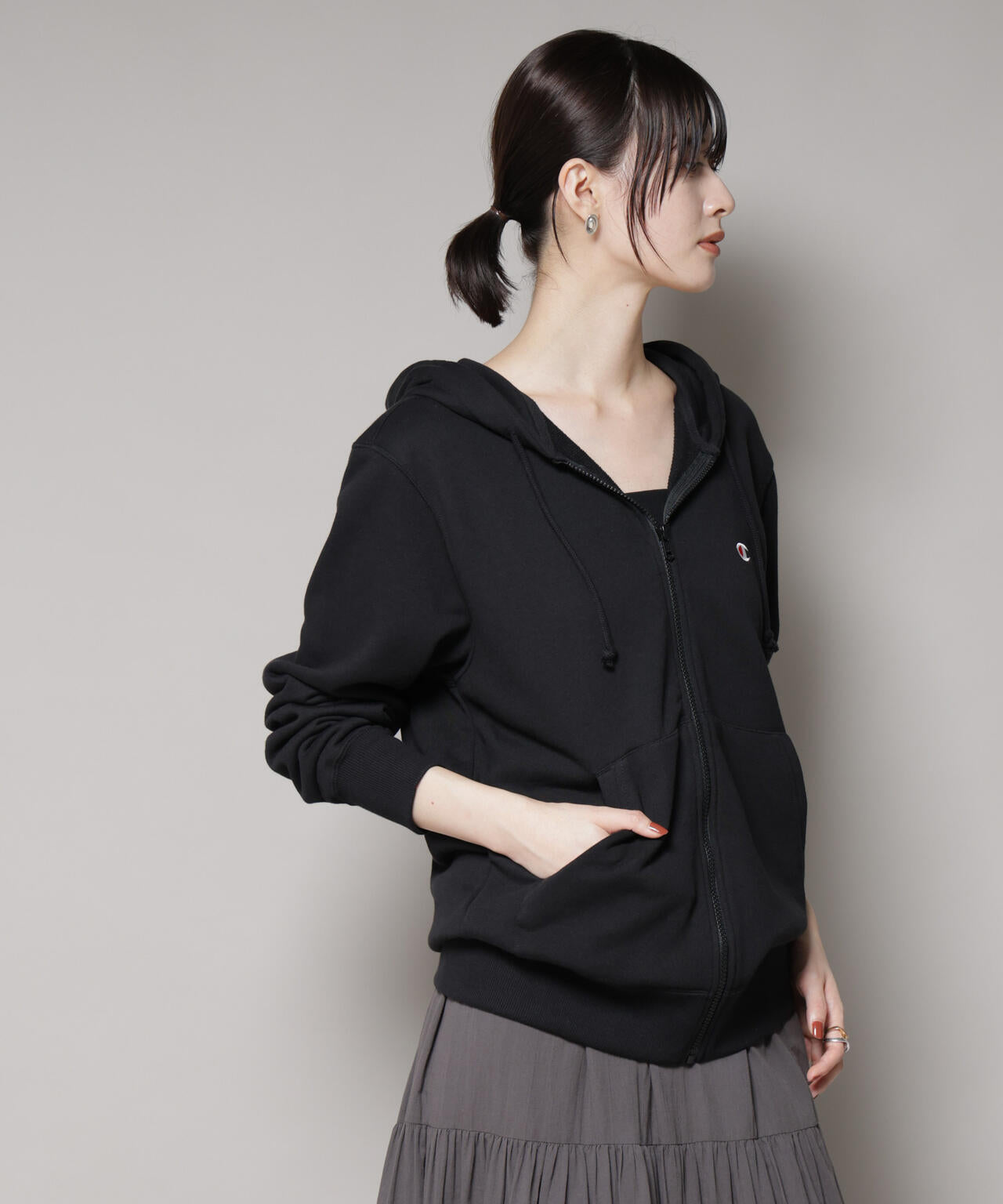 Champion/ZIP HOODED SWEATSHIRT 6715223038