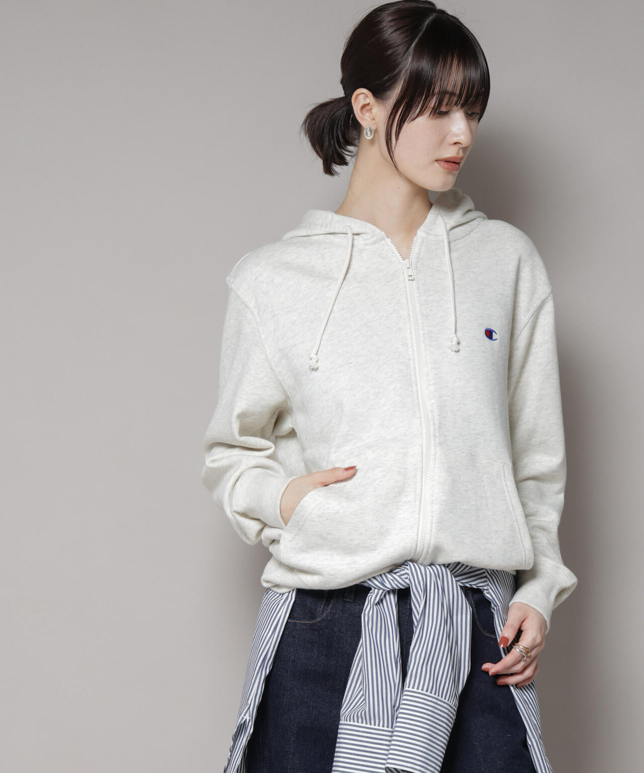 Champion/ZIP HOODED SWEATSHIRT 6715223038
