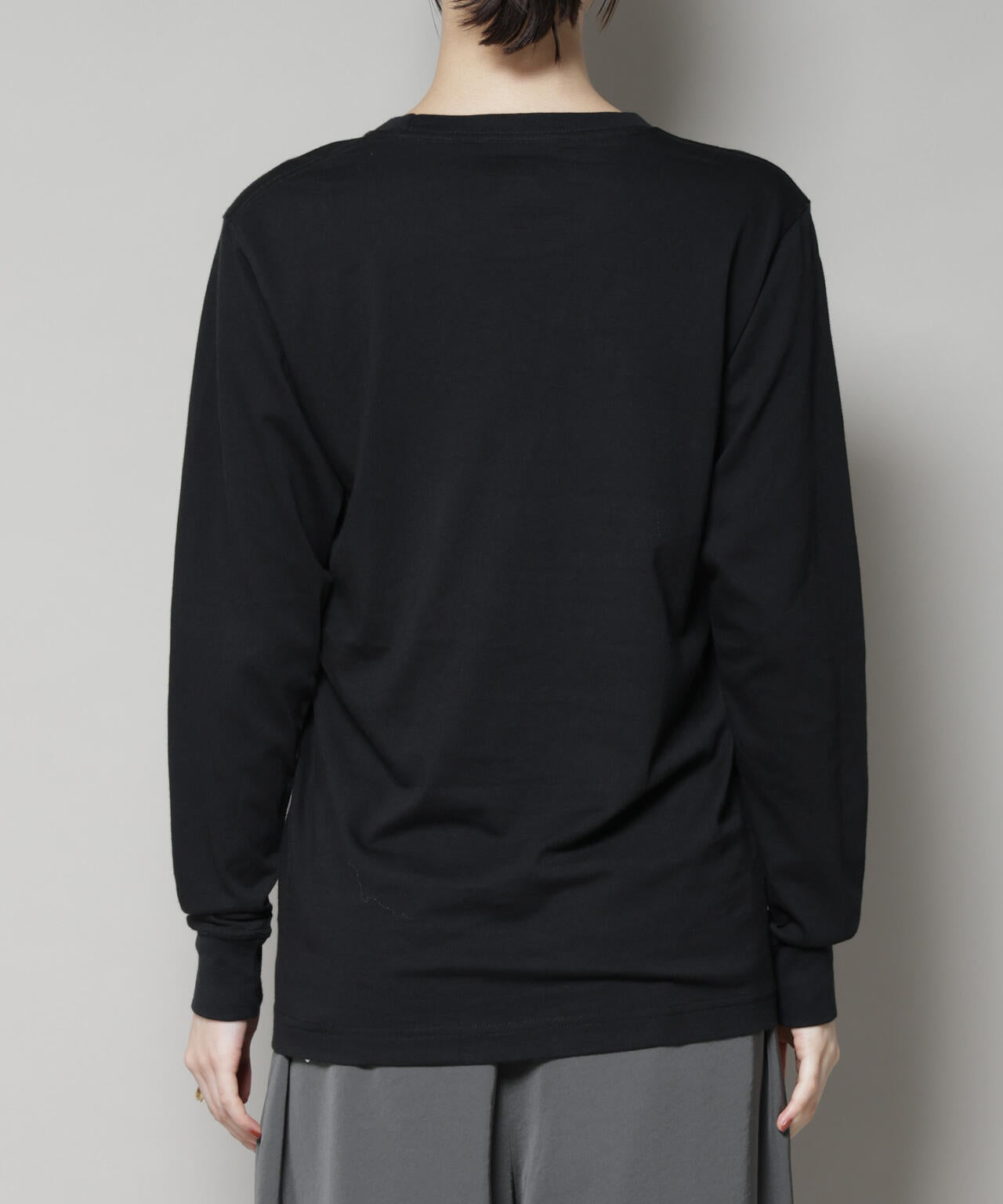 Hanes/2P Japan Fit クルーネックロングスリーブTシャツ 6715223046