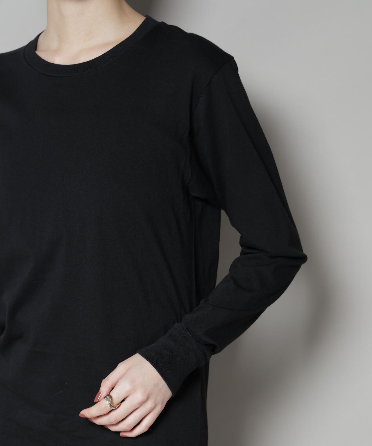 Hanes/2P Japan Fit クルーネックロングスリーブTシャツ 6715223046