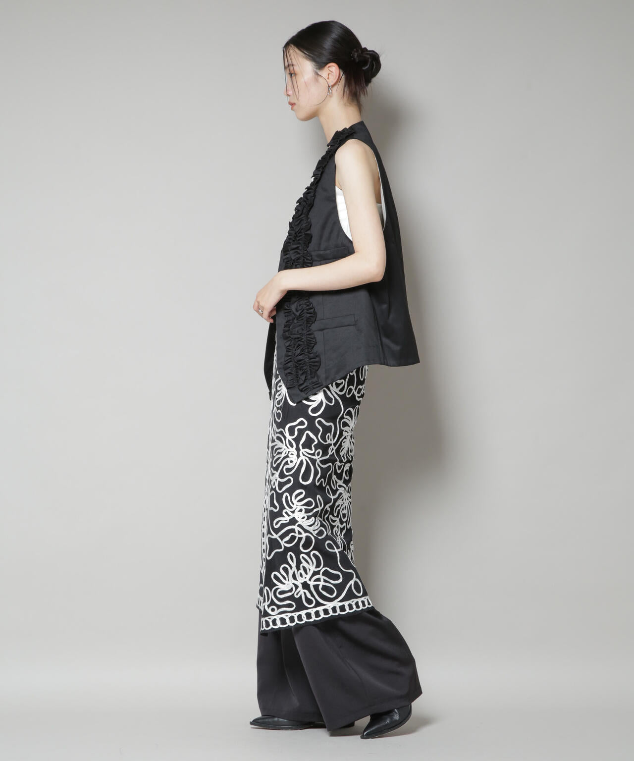 Sara mallika/TULLETAPEEMBROIDERY WRAP SKIRT 6715230011