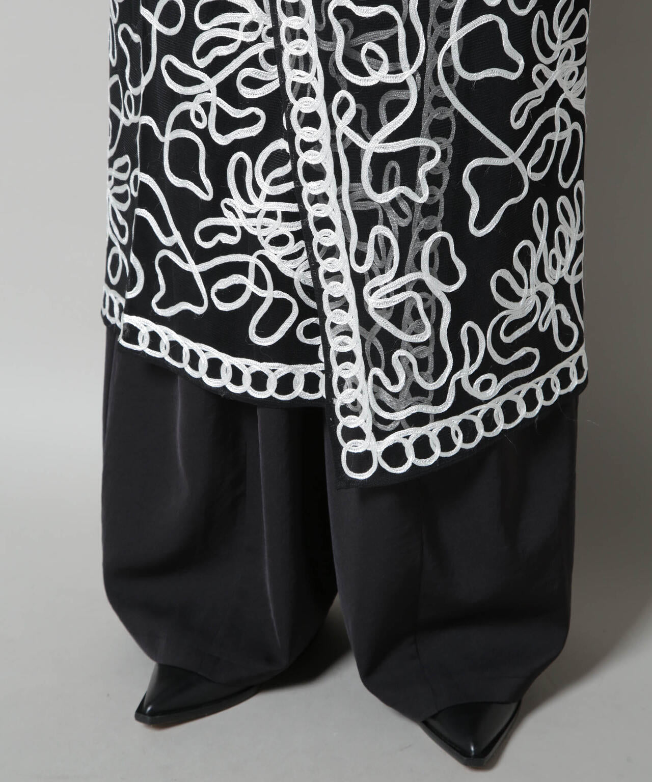 Sara mallika/TULLETAPEEMBROIDERY WRAP SKIRT 6715230011