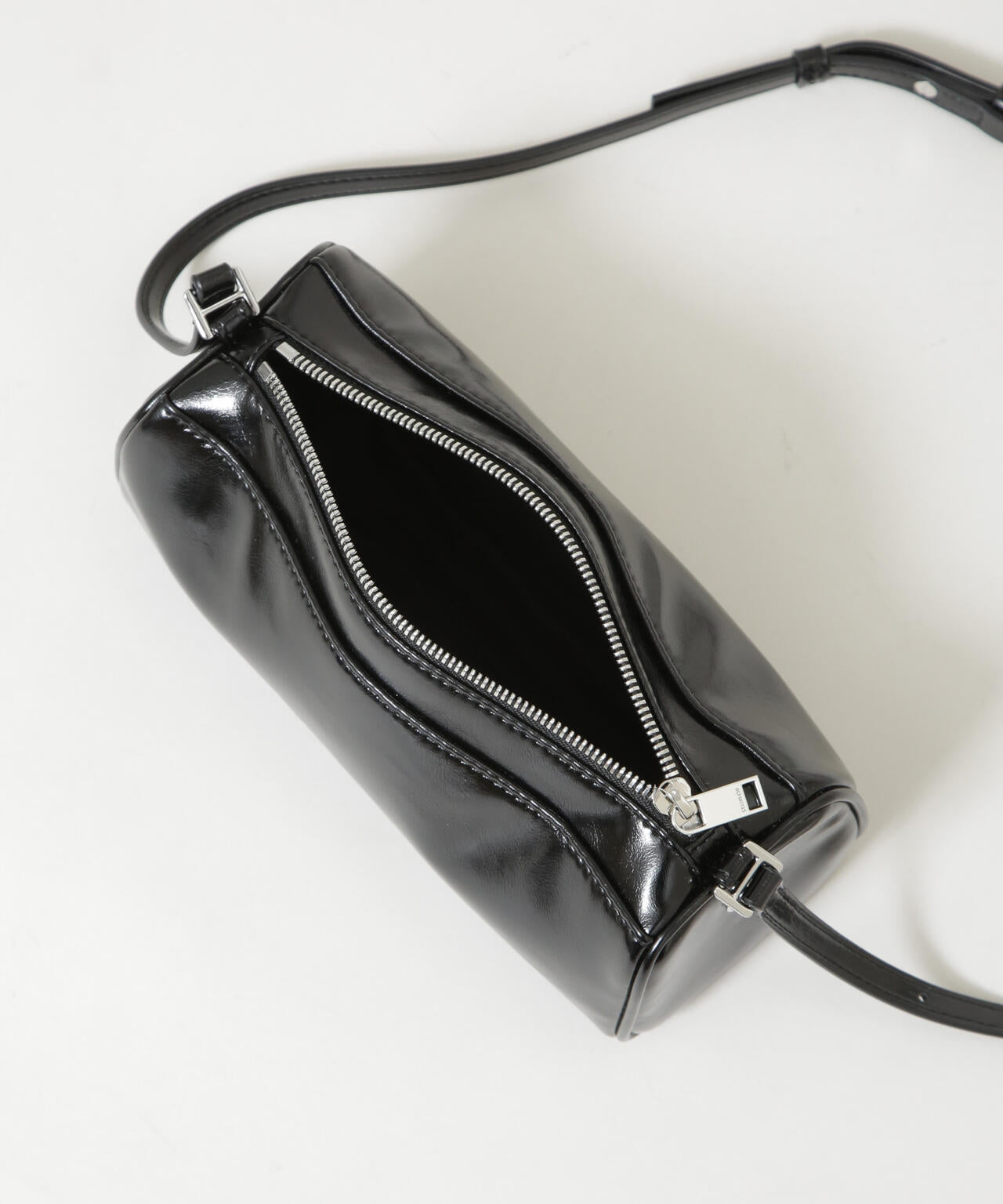 STAND OIL/CHUNKY BAG BLACK 6715232418