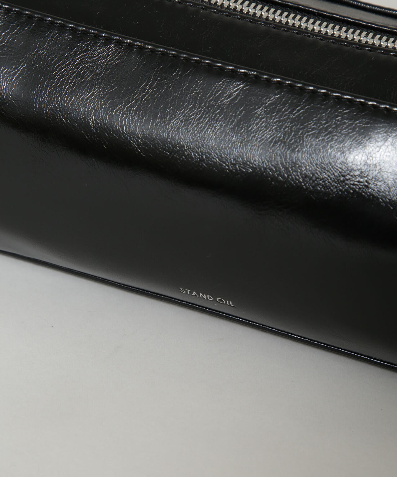 STAND OIL/CHUNKY BAG BLACK 6715232418