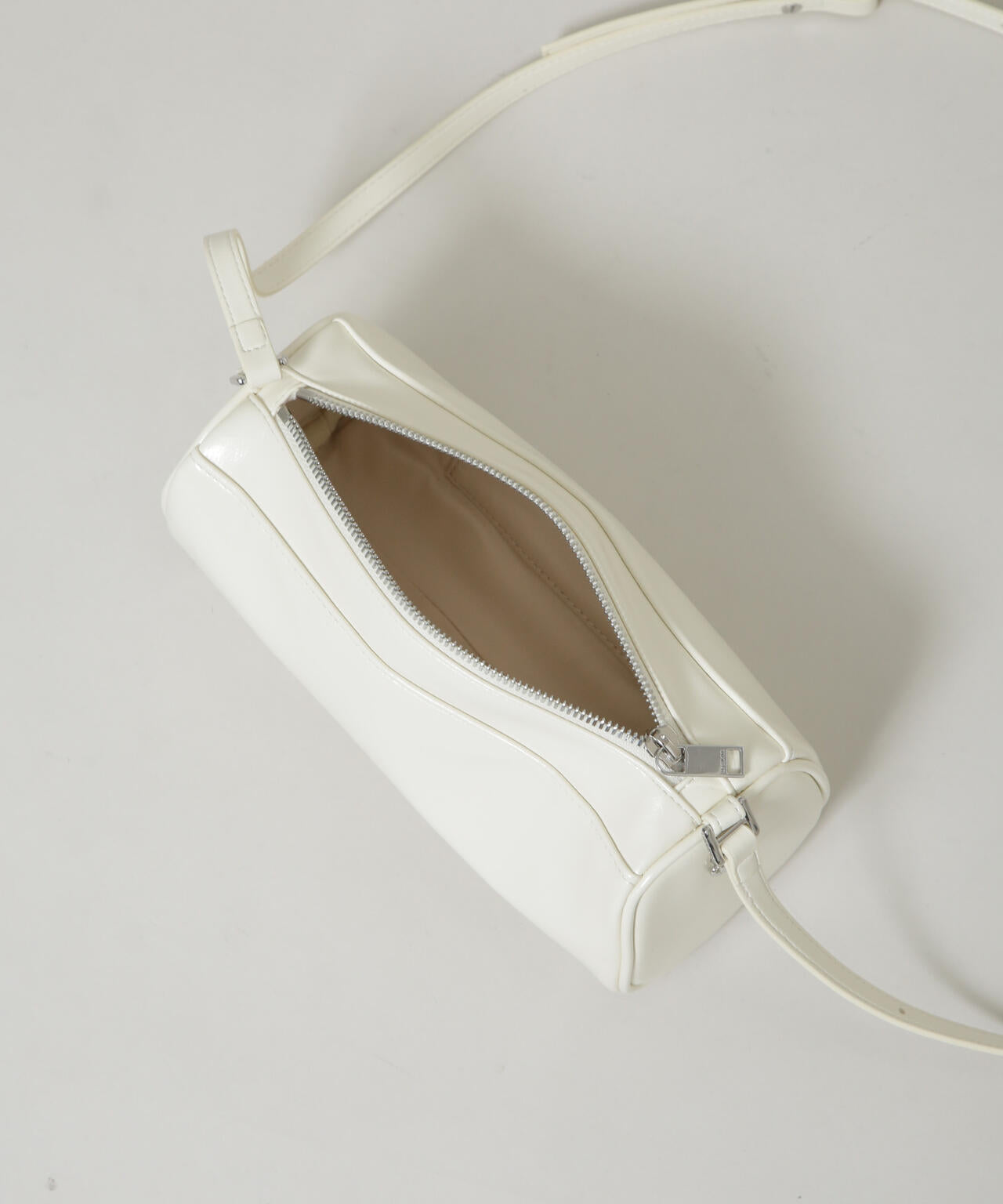 STAND OIL/CHUNKY BAG CREAM 6715232419