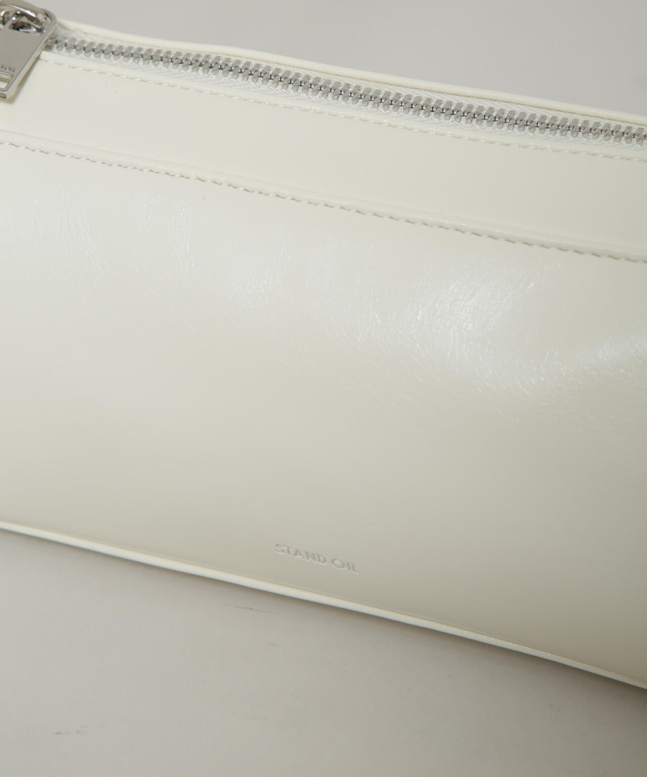 STAND OIL/CHUNKY BAG CREAM 6715232419