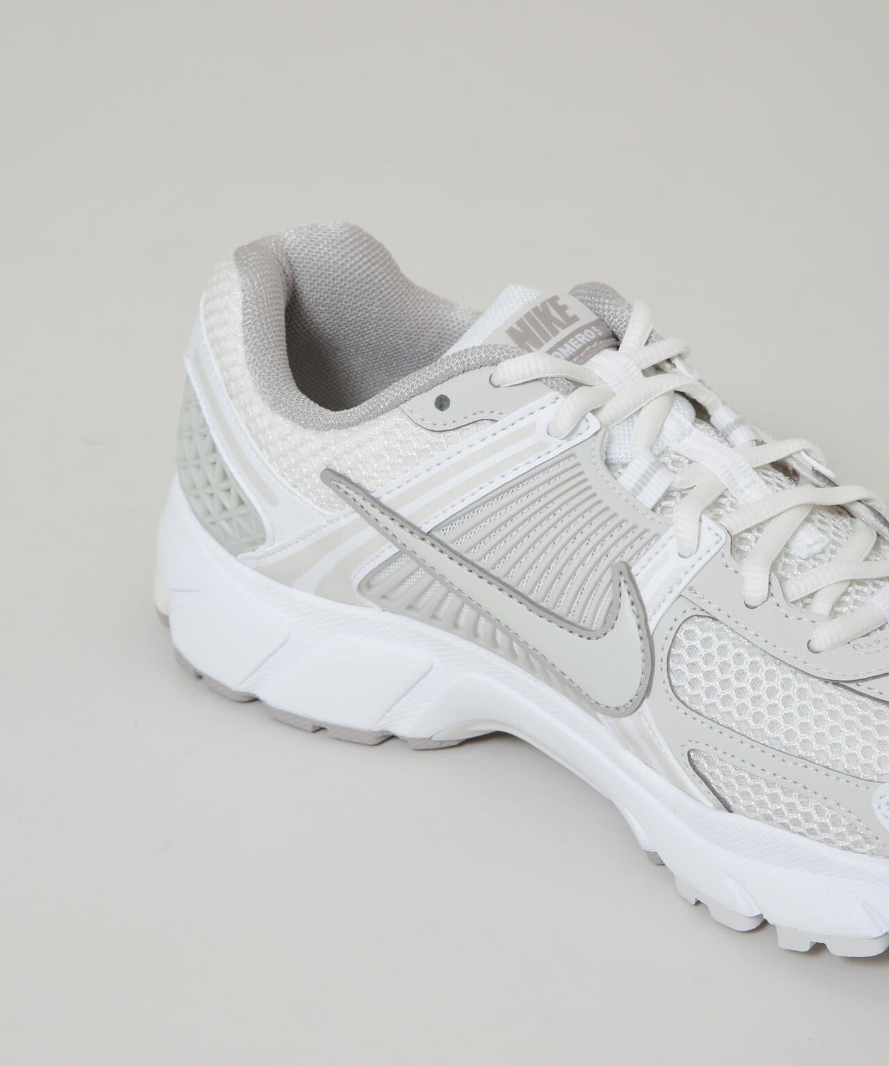 NIKE/ナイキ ウィメンズ ズーム ボメロ 5 6715234076