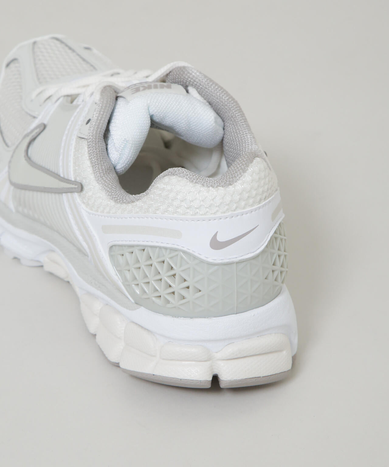 NIKE/ナイキ ウィメンズ ズーム ボメロ 5 6715234076