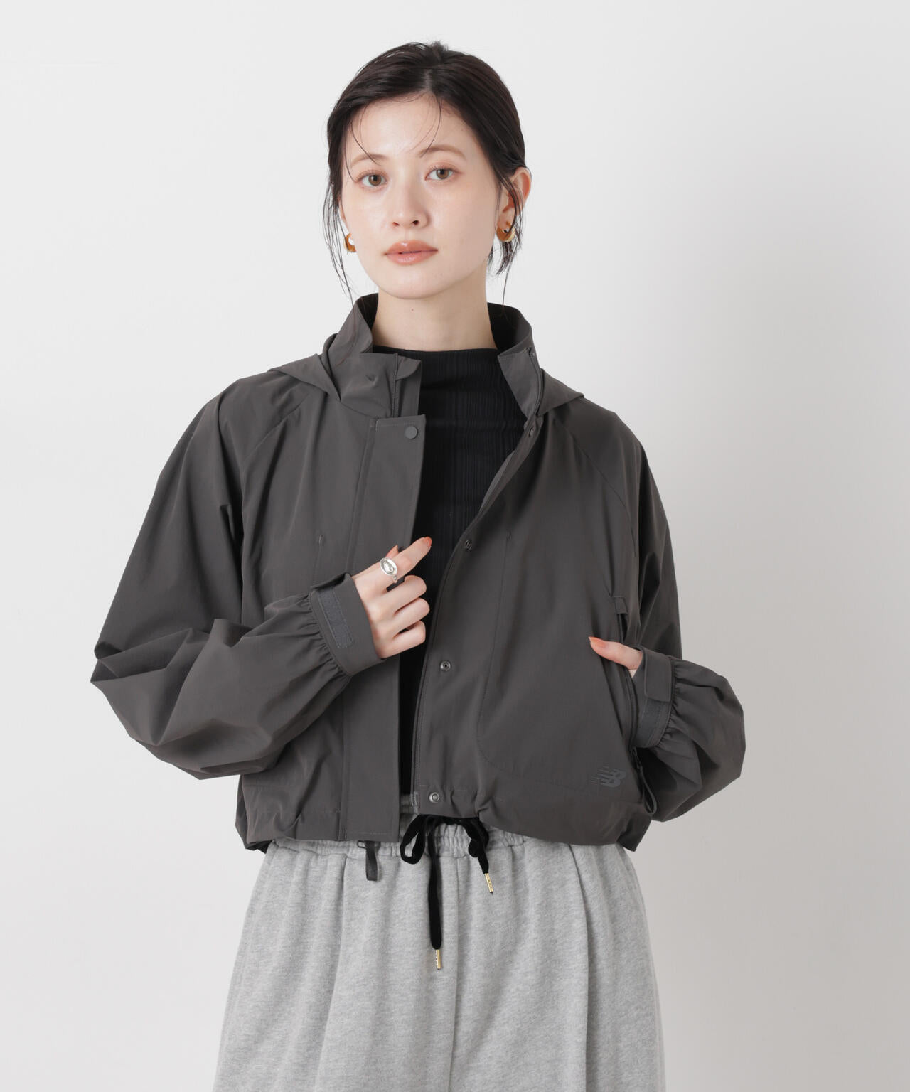 new balance / NB Greyクロップドジャケット