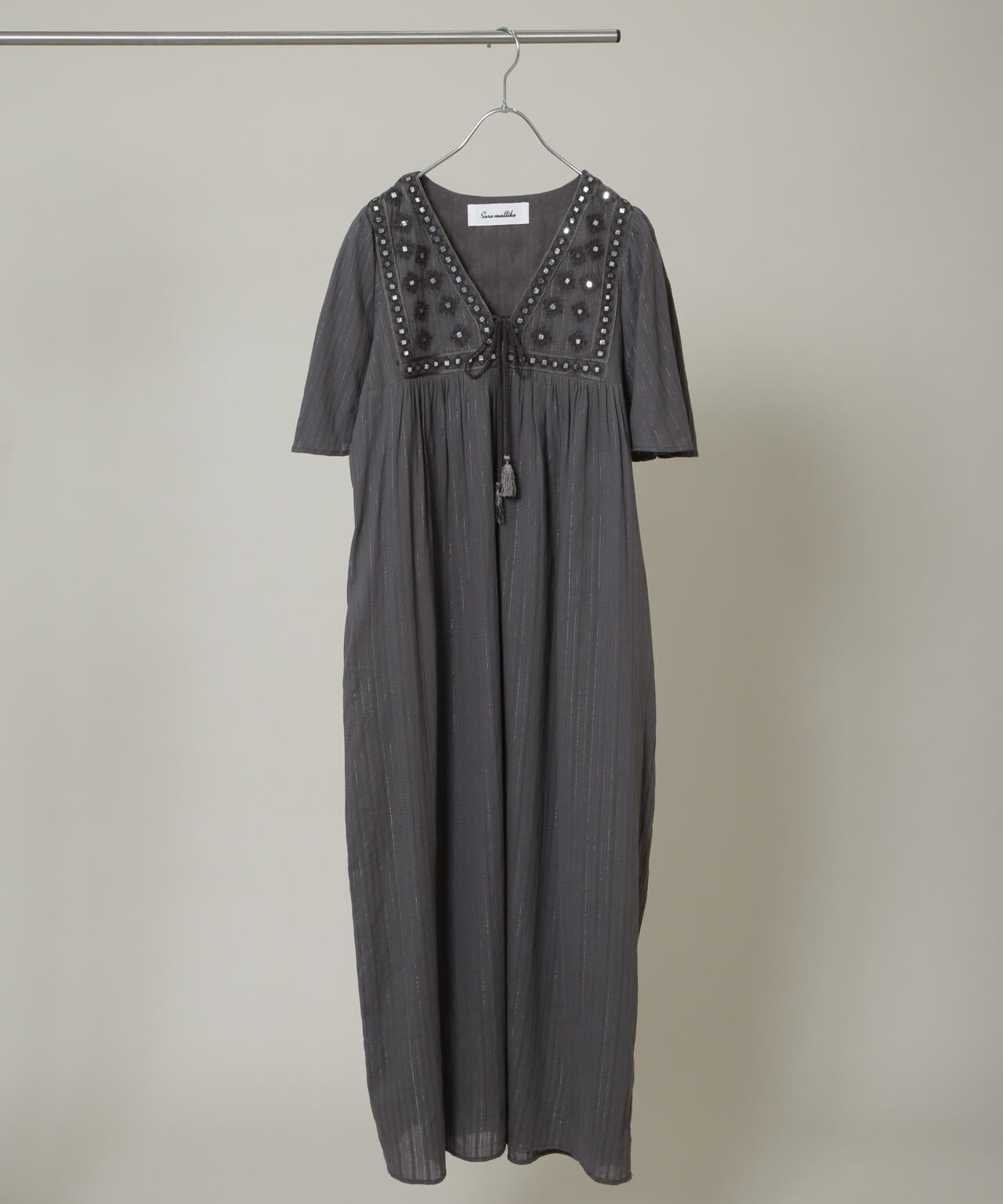 Sara mallika / Mirror Embroidery Dress