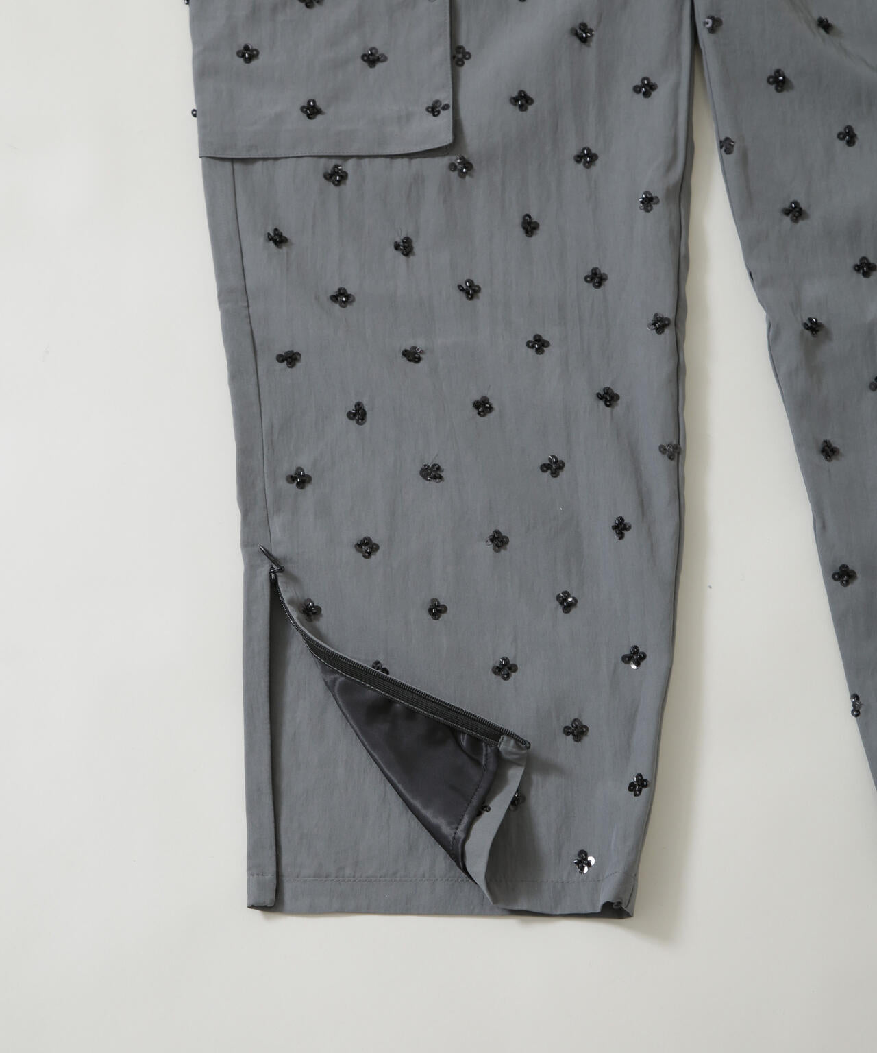 BAUM UND PFERDGARTEN/Viscose with Sequins パンツ(セットアップ可) 6716127005