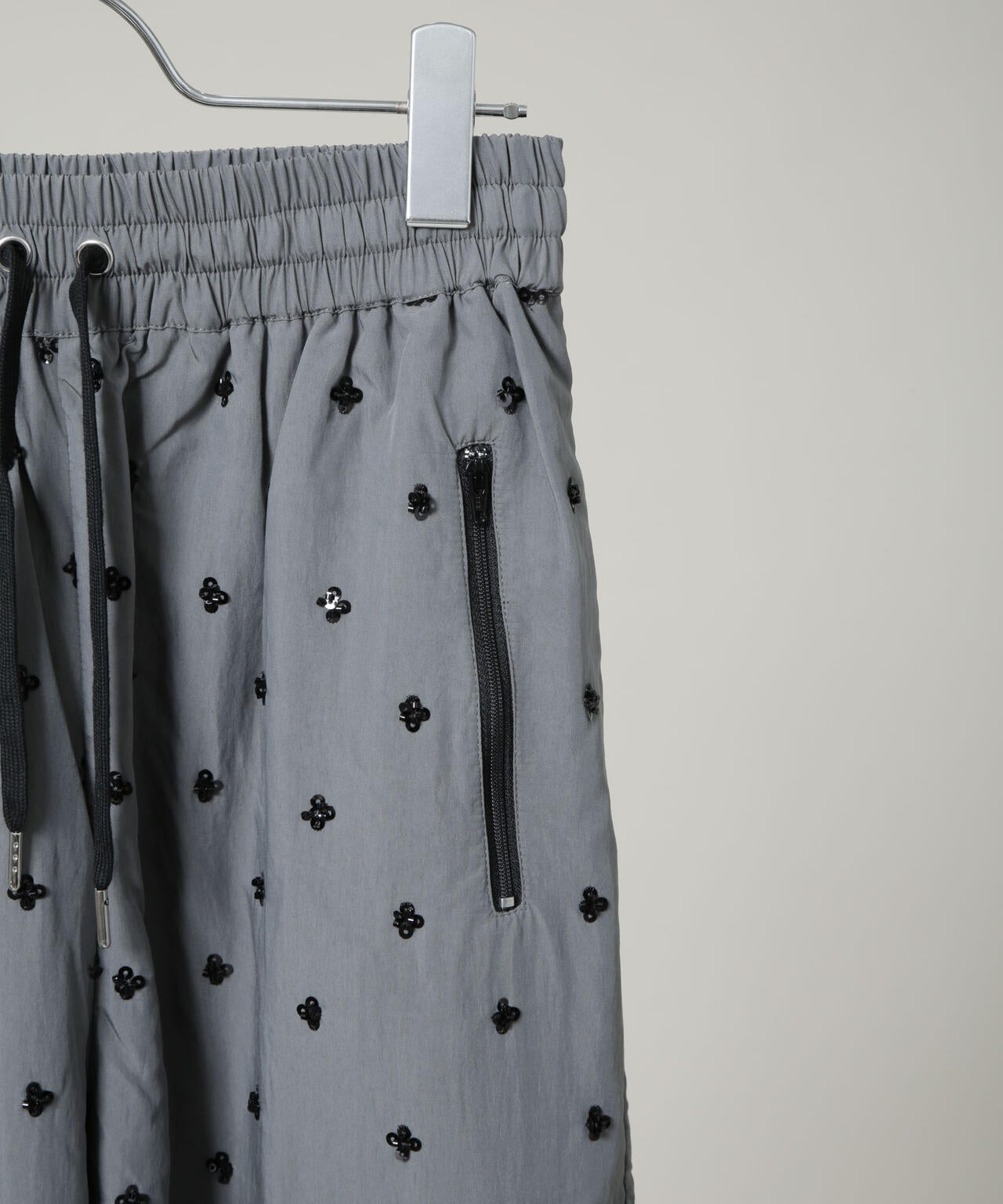 BAUM UND PFERDGARTEN/Viscose with Sequins パンツ(セットアップ可) 6716127005