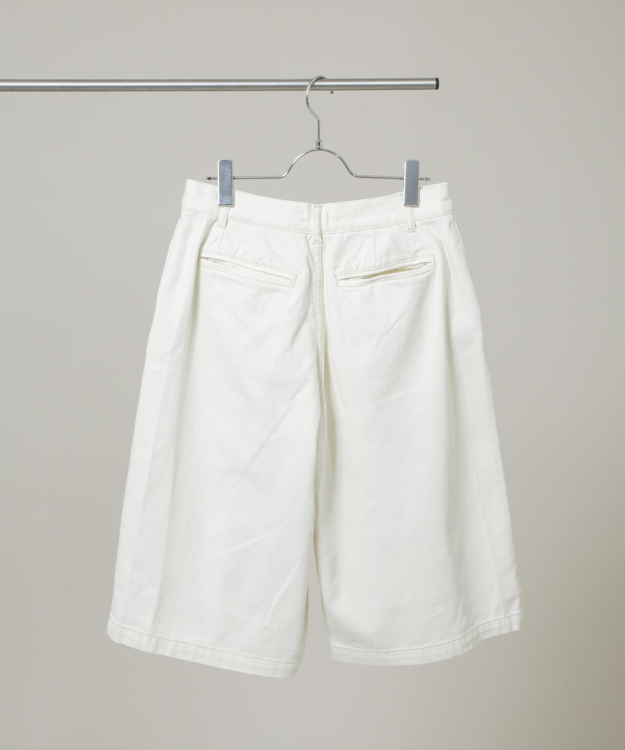 157/HALF TUCK SHORTS 6716127024