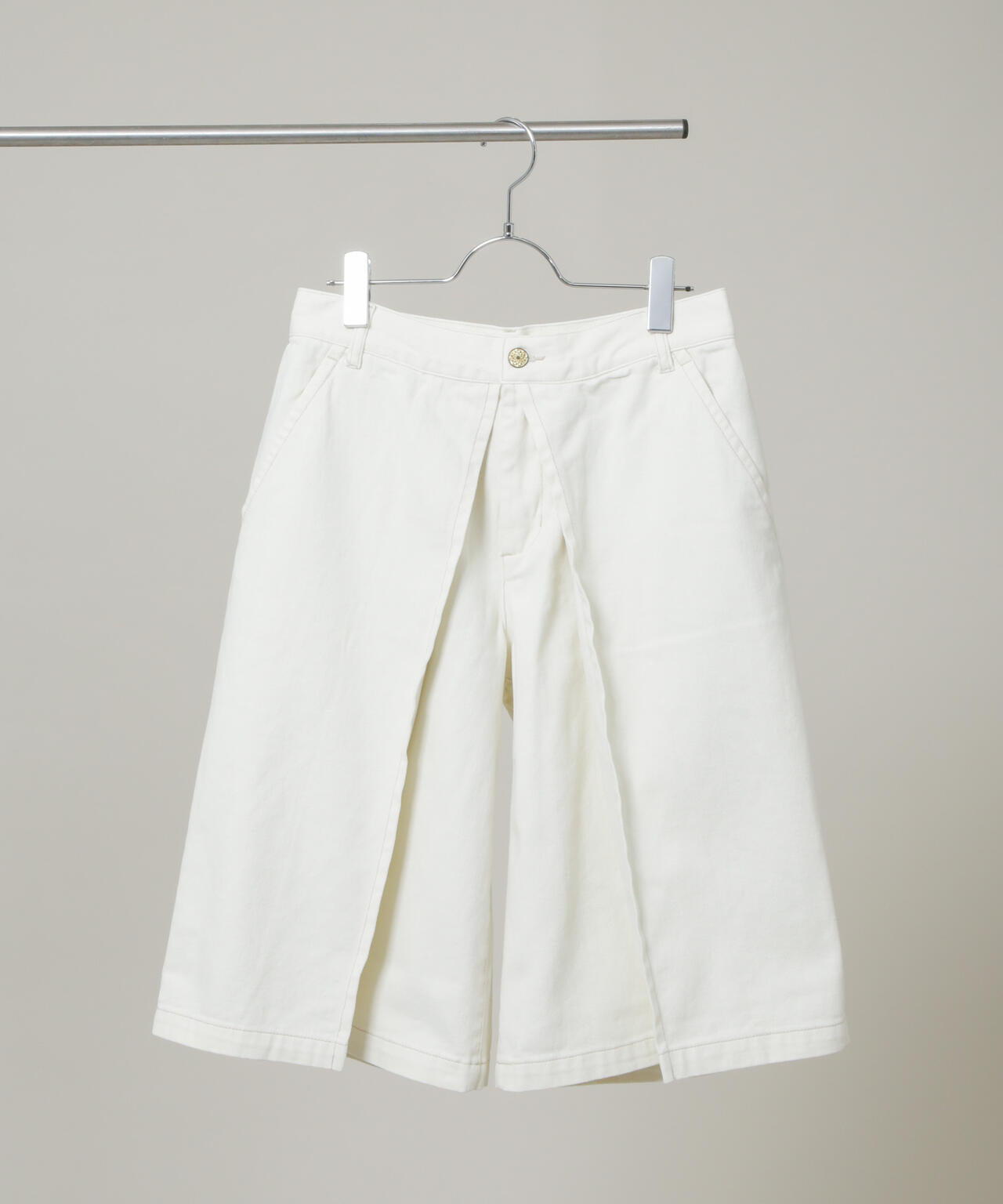 157/HALF TUCK SHORTS 6716127024