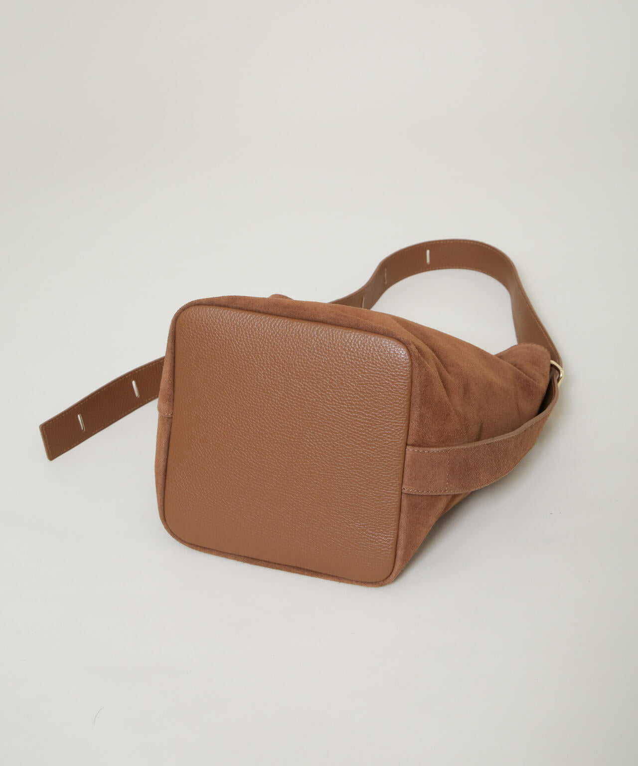 AULENTTI/スエードワンショルダーバッグ 6716132029