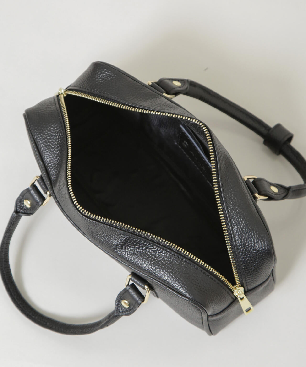 AULENTTI/レザー2WAYスクエアボストン 6716132071