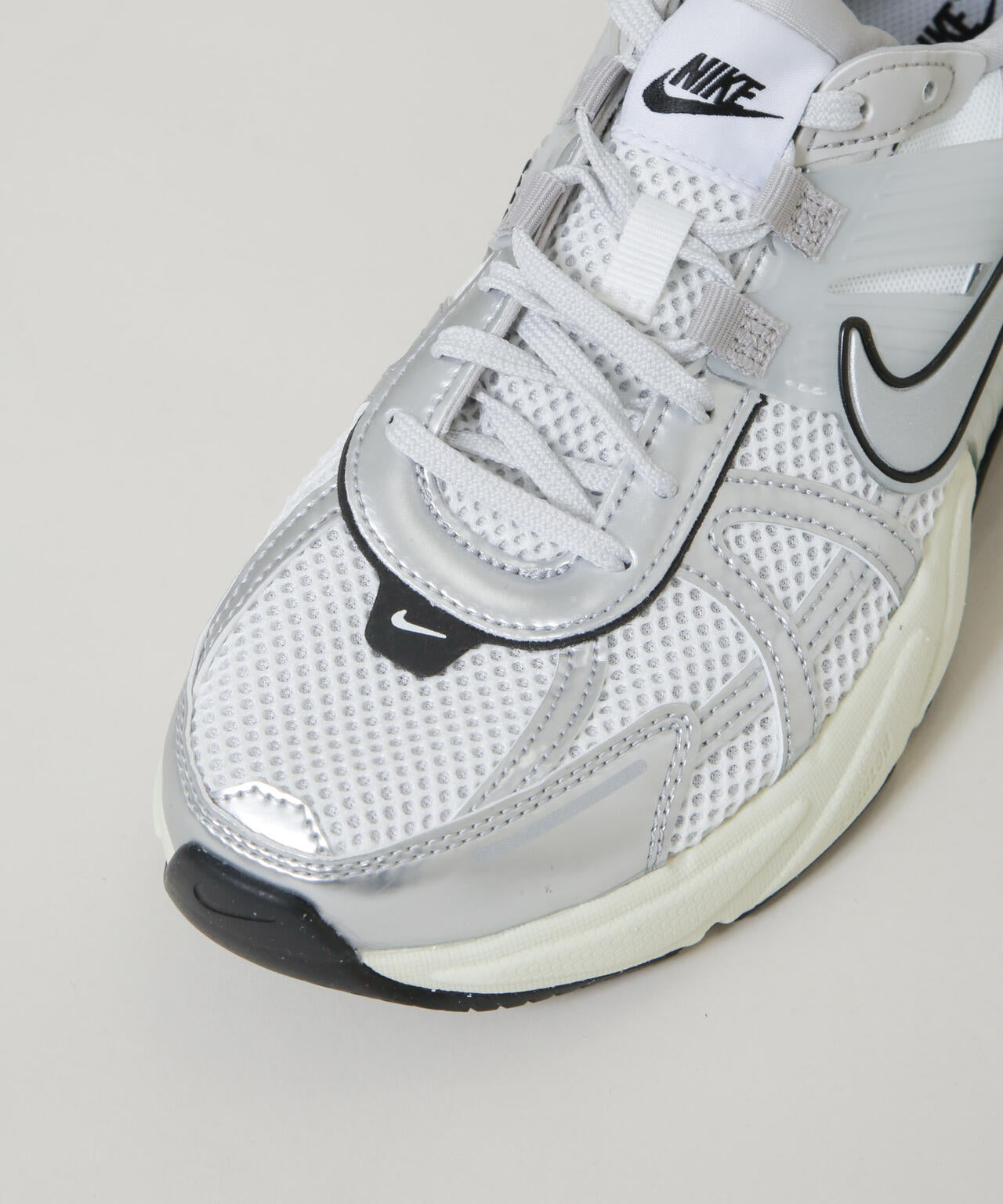 NIKE/ナイキ ウィメンズ V2K ラン 6716134012