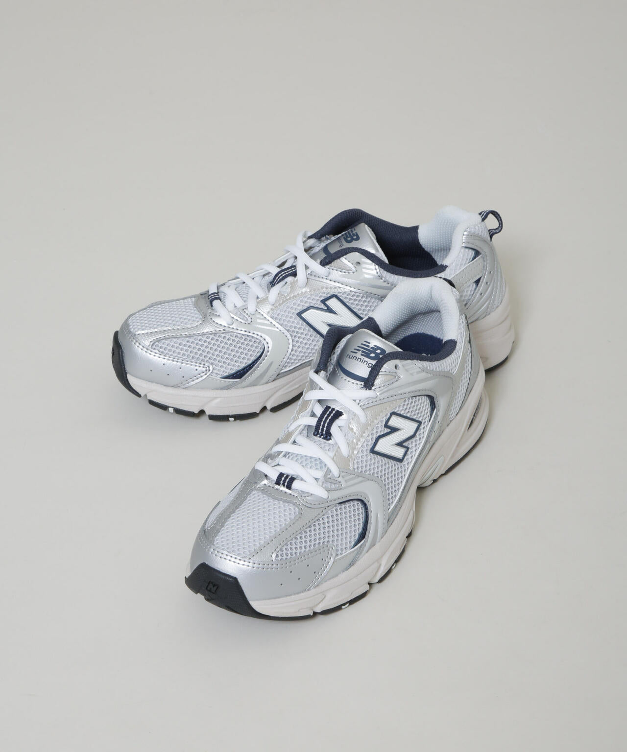 new balance / 530 SILVER METALLIC
