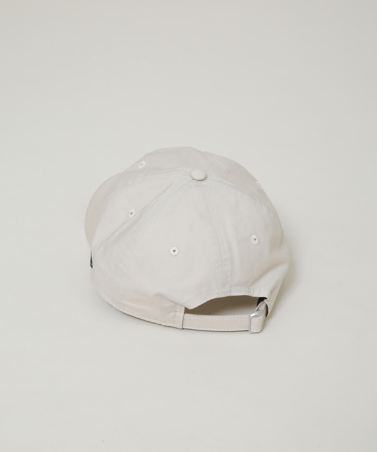NEW ERA(R)/920 NEYYAN TYPEWRITER LBEI 6716139009