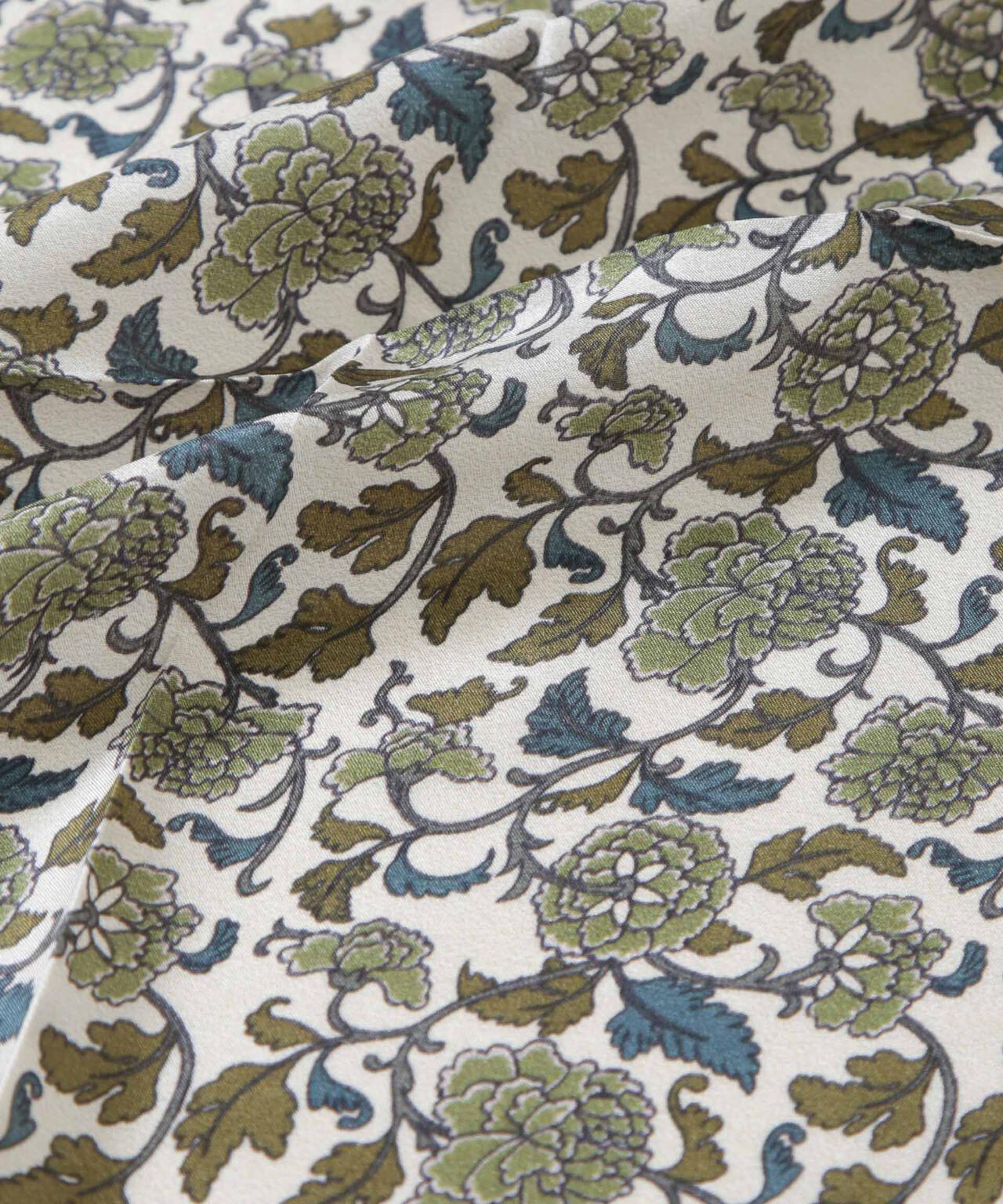 SK OVERSEAS IND PRIVATE/SILK FLOWER SCARF 6716144003