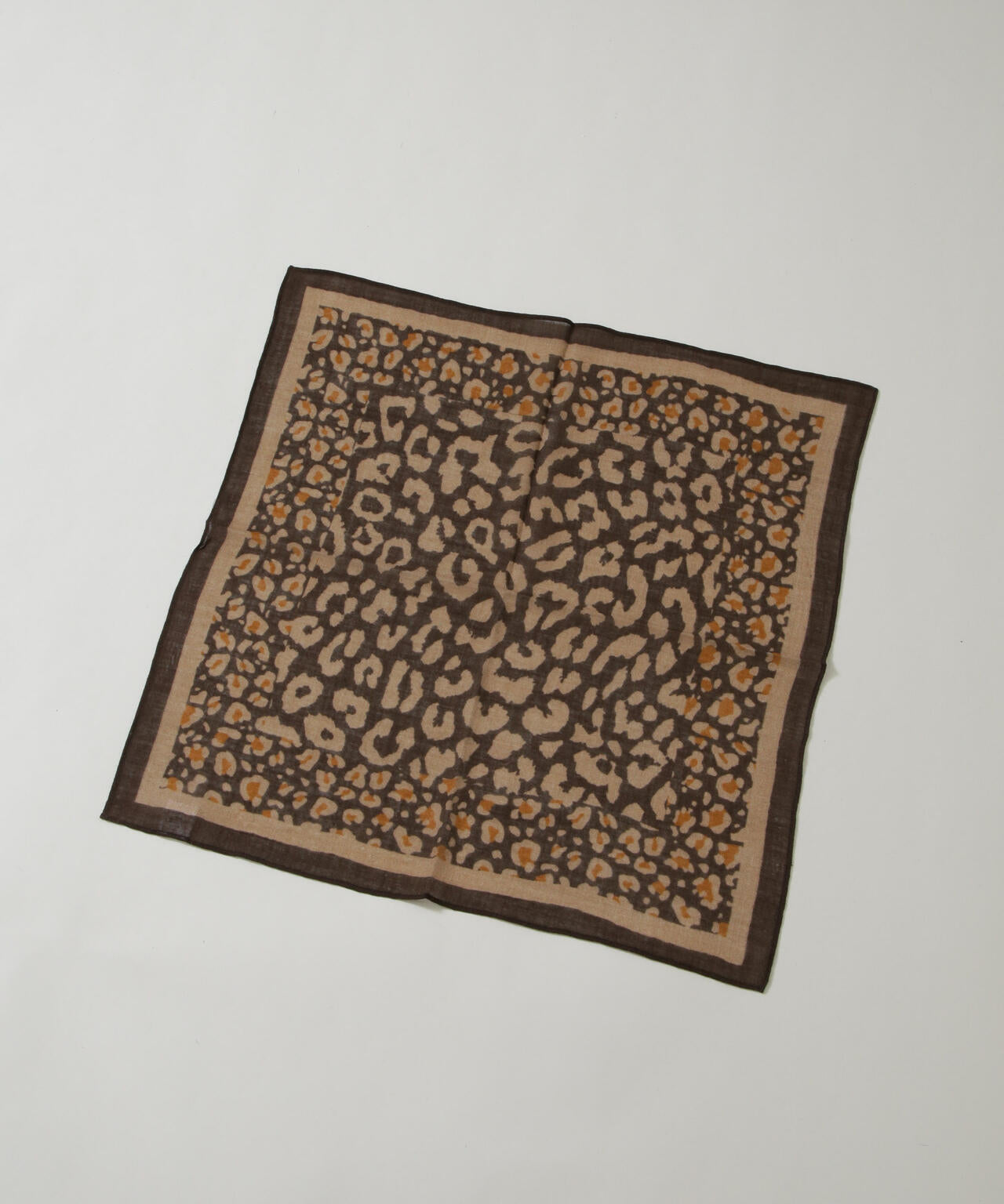SK OVERSEAS IND PRIVATE/WOOL LEOPARD SCARF 6716144004