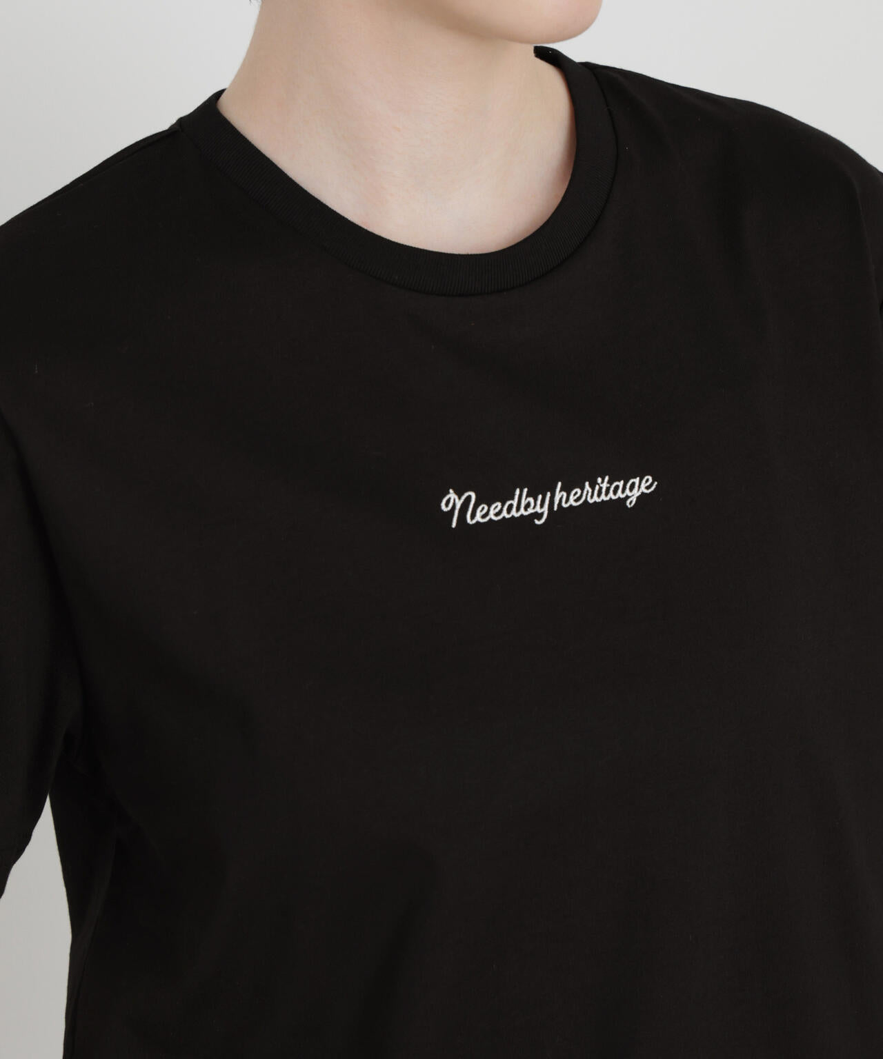 NEEDBY heritage/別注 CROPPED TEE 6716224001
