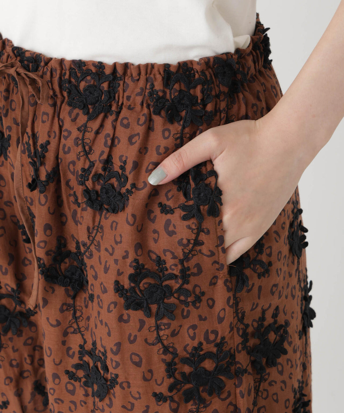 crinkle crinkle crinkle/3D embroidery leopard pants(セットアップ可) 6716227006