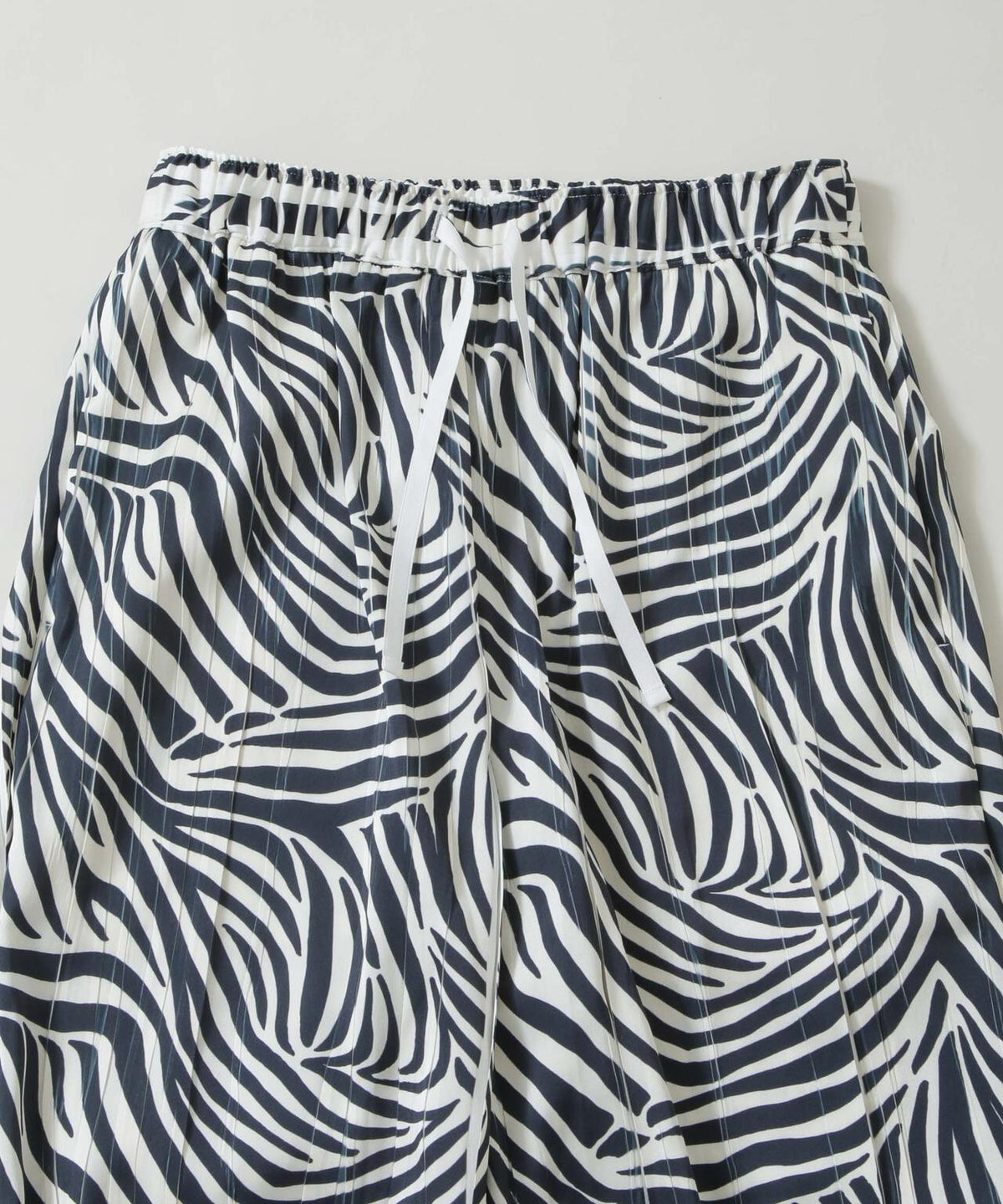 ANTHEM A/PLEATS EASY TROUSERS 6716227014