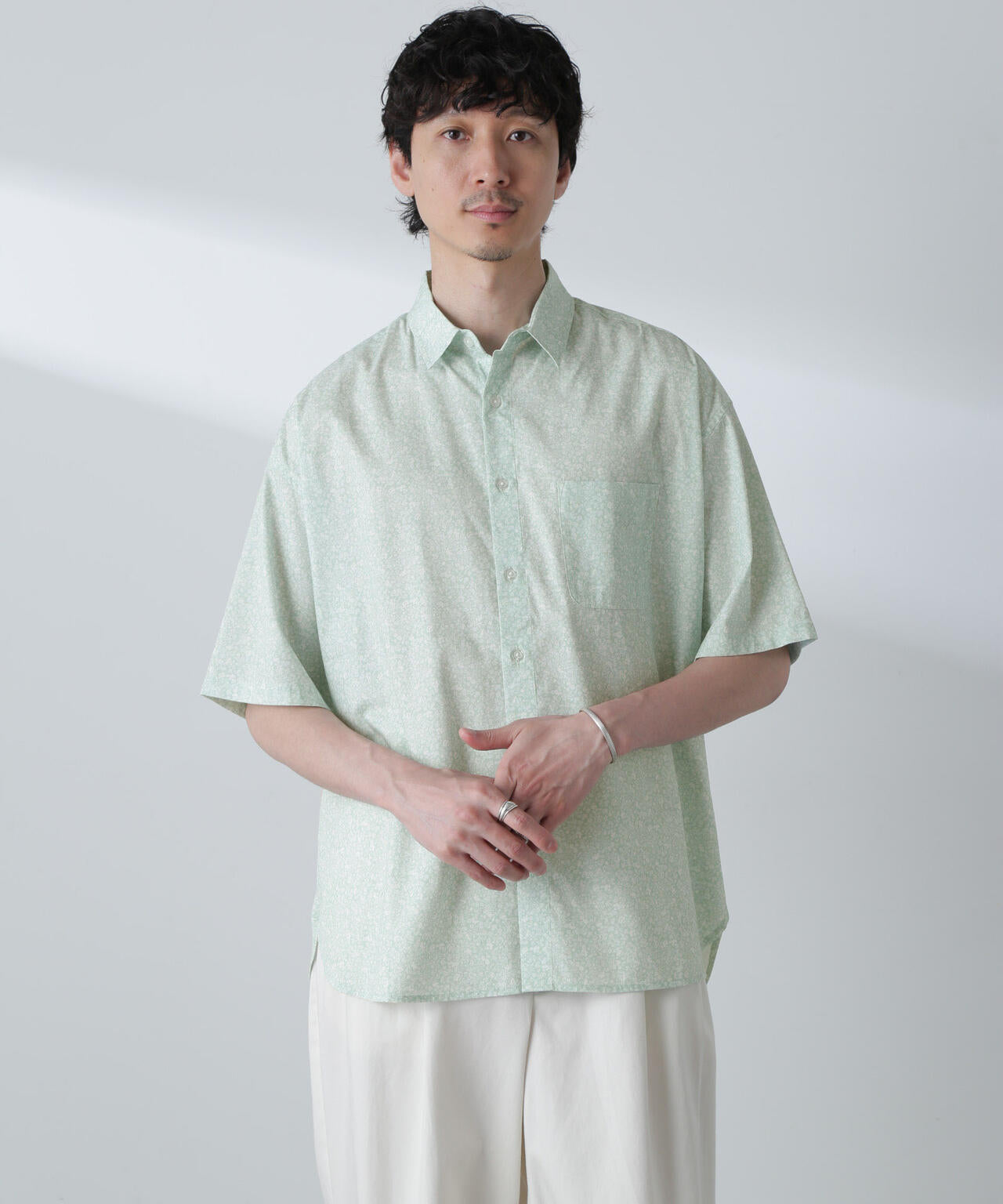 小花柄レギュラーシャツ 半袖 6724121230