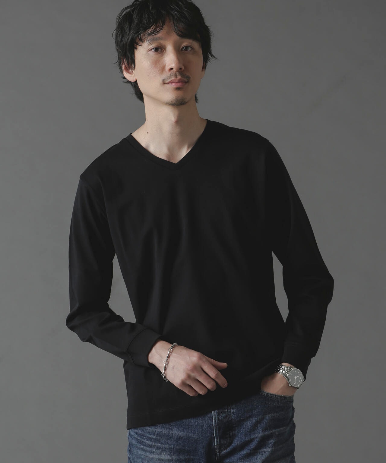 アンチスメルVネックTシャツ 長袖 6724123214