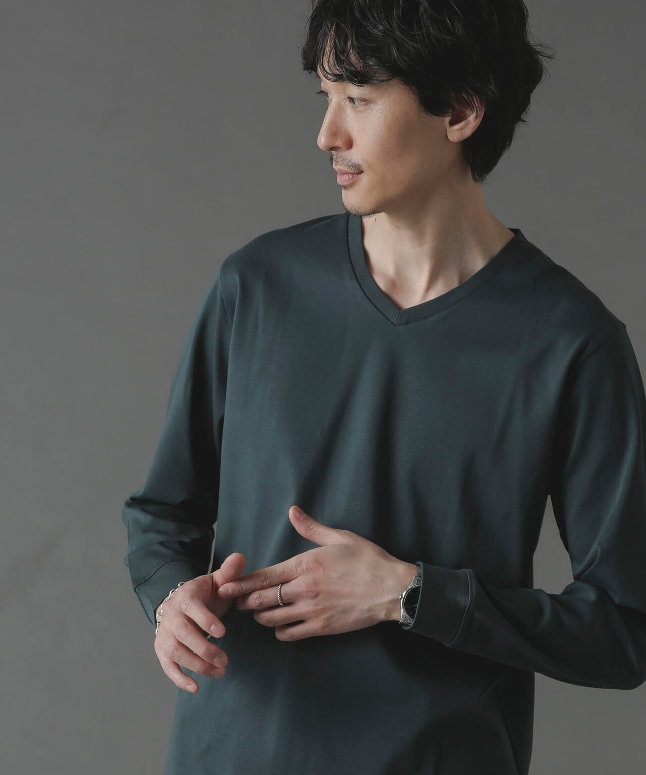 アンチスメルVネックTシャツ 長袖 6724123214