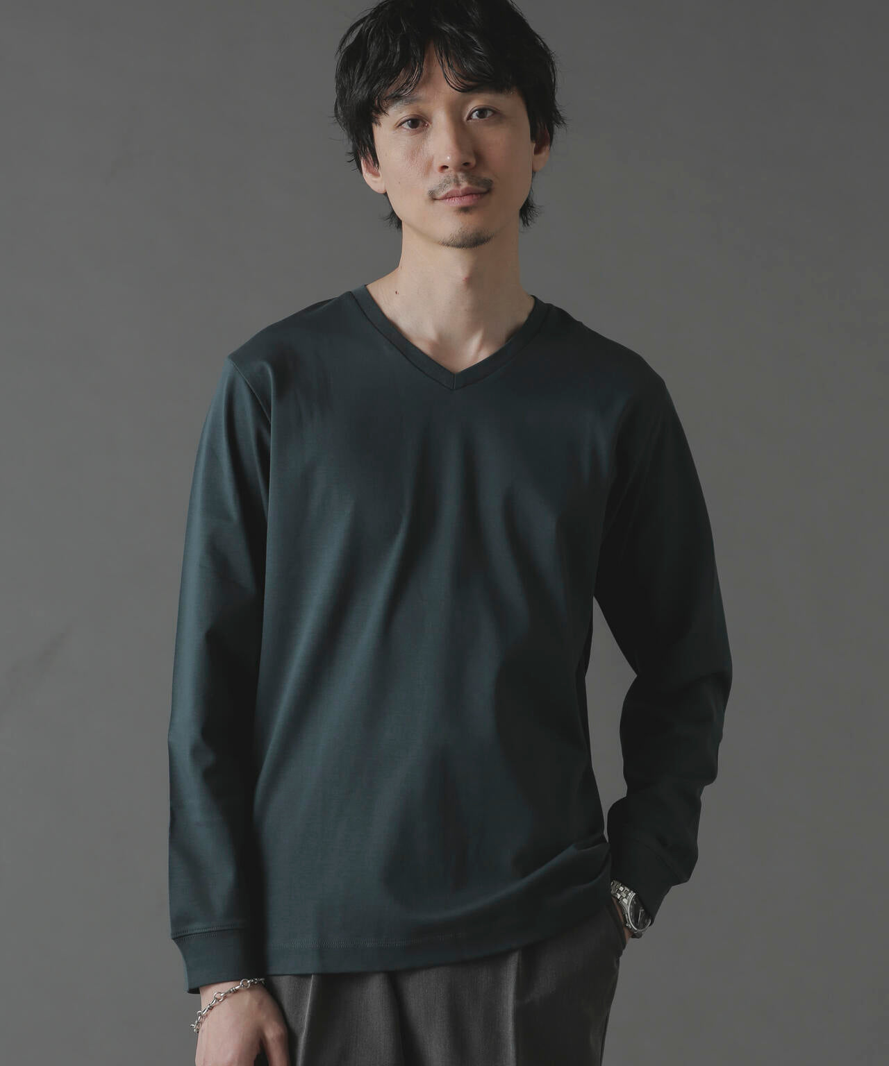 アンチスメルVネックTシャツ 長袖 6724123214