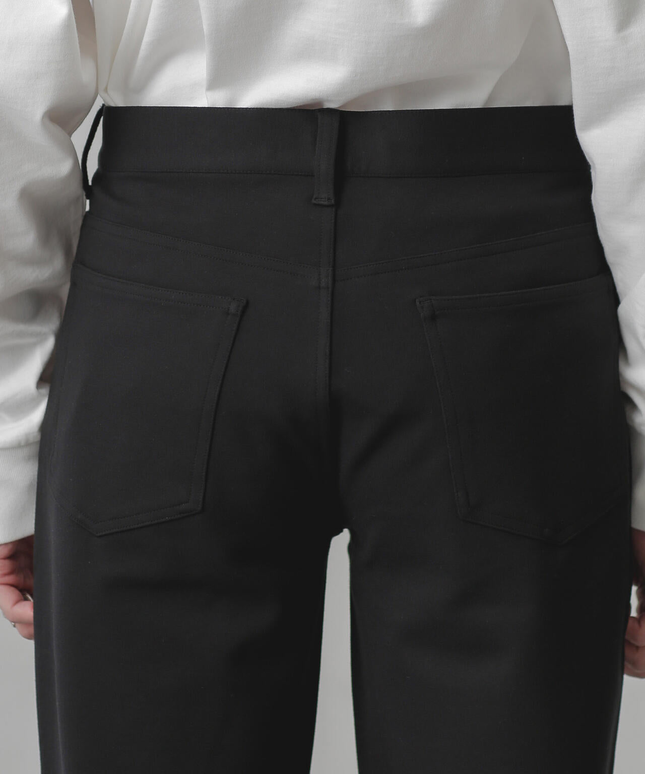 ストレッチポンチテーパード5Pパンツ 6724127203