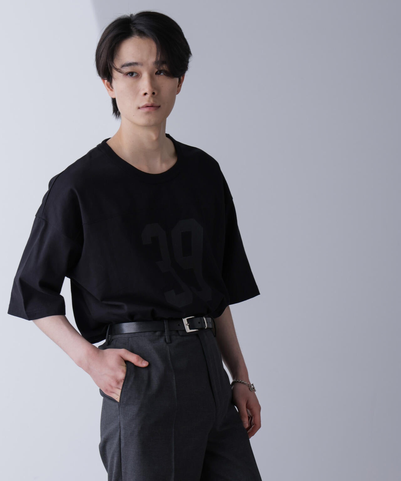 シャドープリントフットボールTシャツ 半袖 6724224208