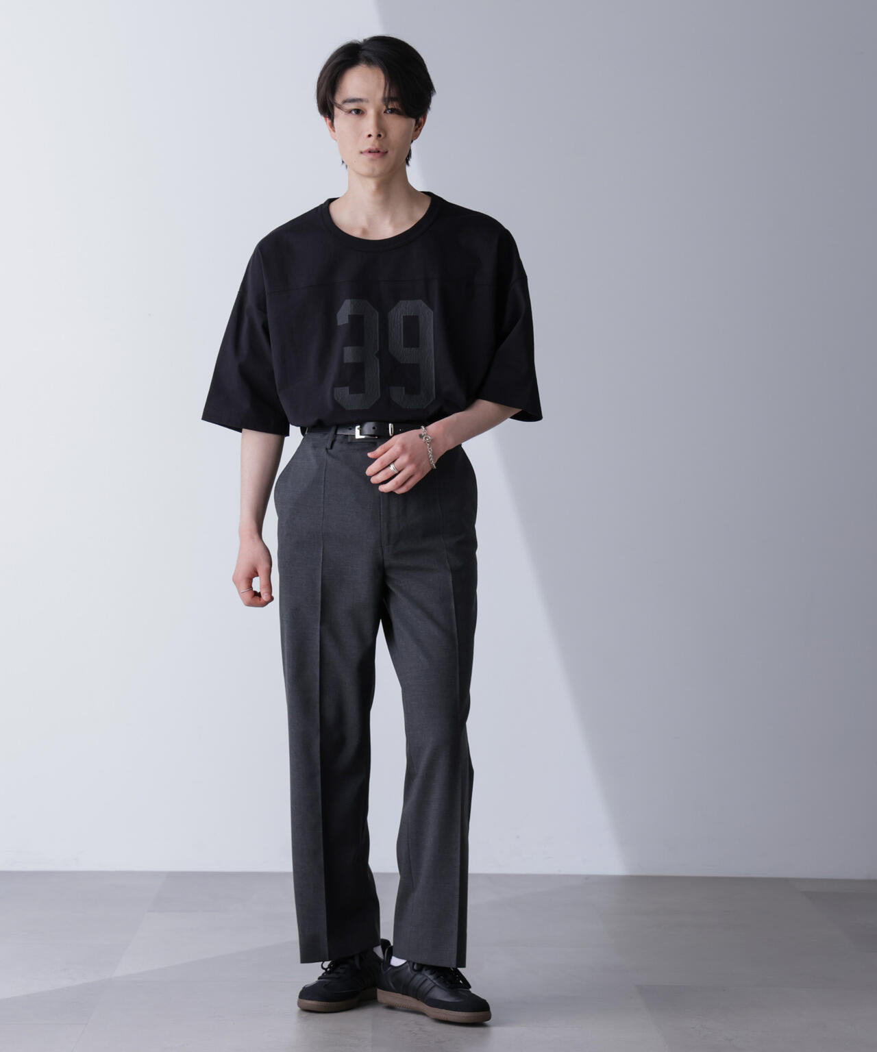 シャドープリントフットボールTシャツ 半袖 6724224208