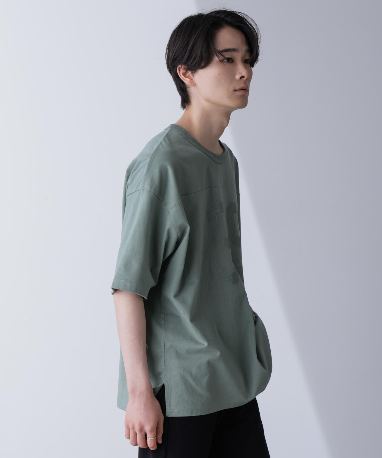 シャドープリントフットボールTシャツ 半袖 6724224208
