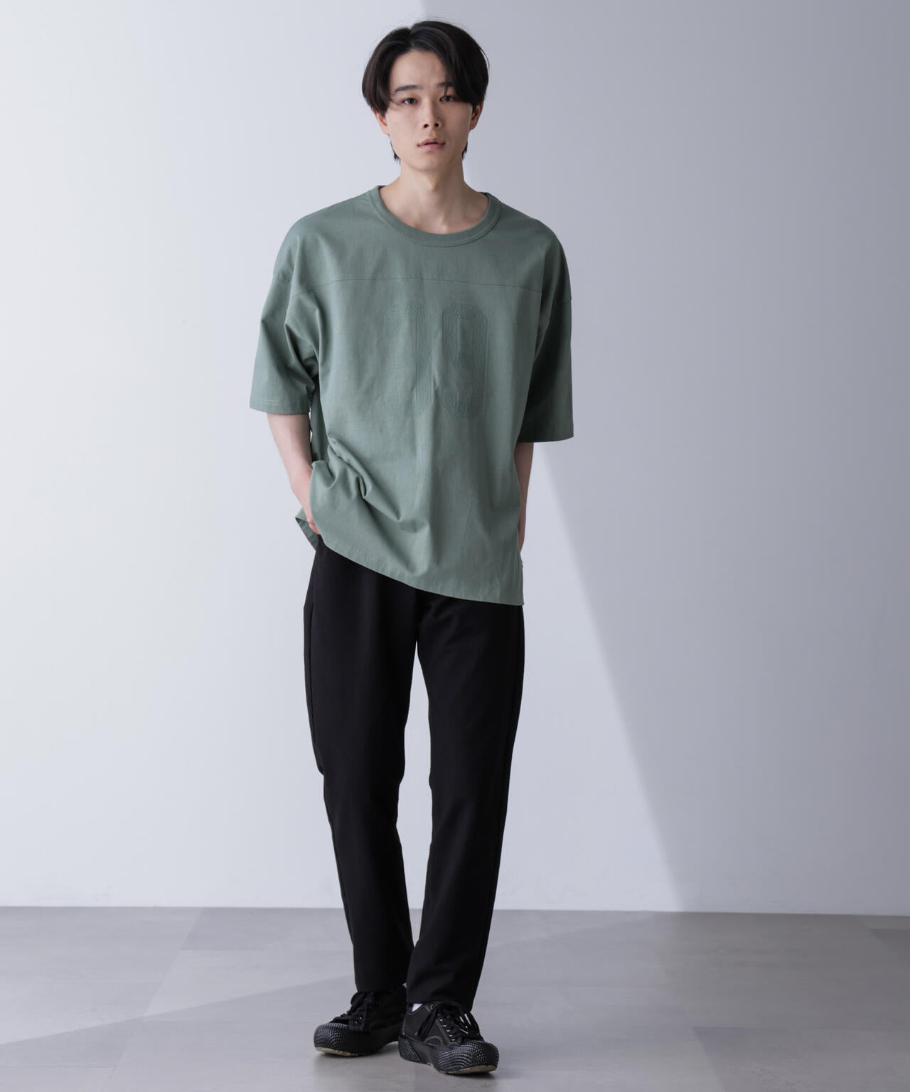 シャドープリントフットボールTシャツ 半袖 6724224208