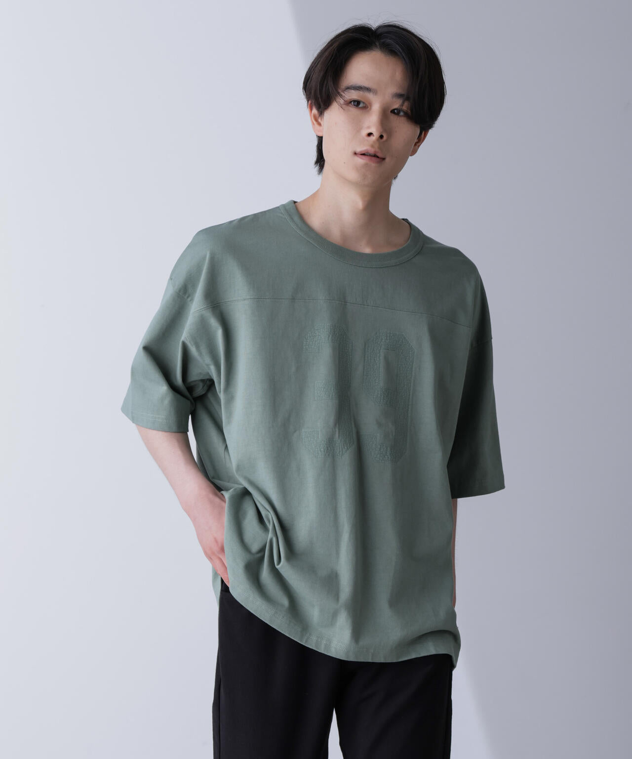 シャドープリントフットボールTシャツ 半袖 6724224208