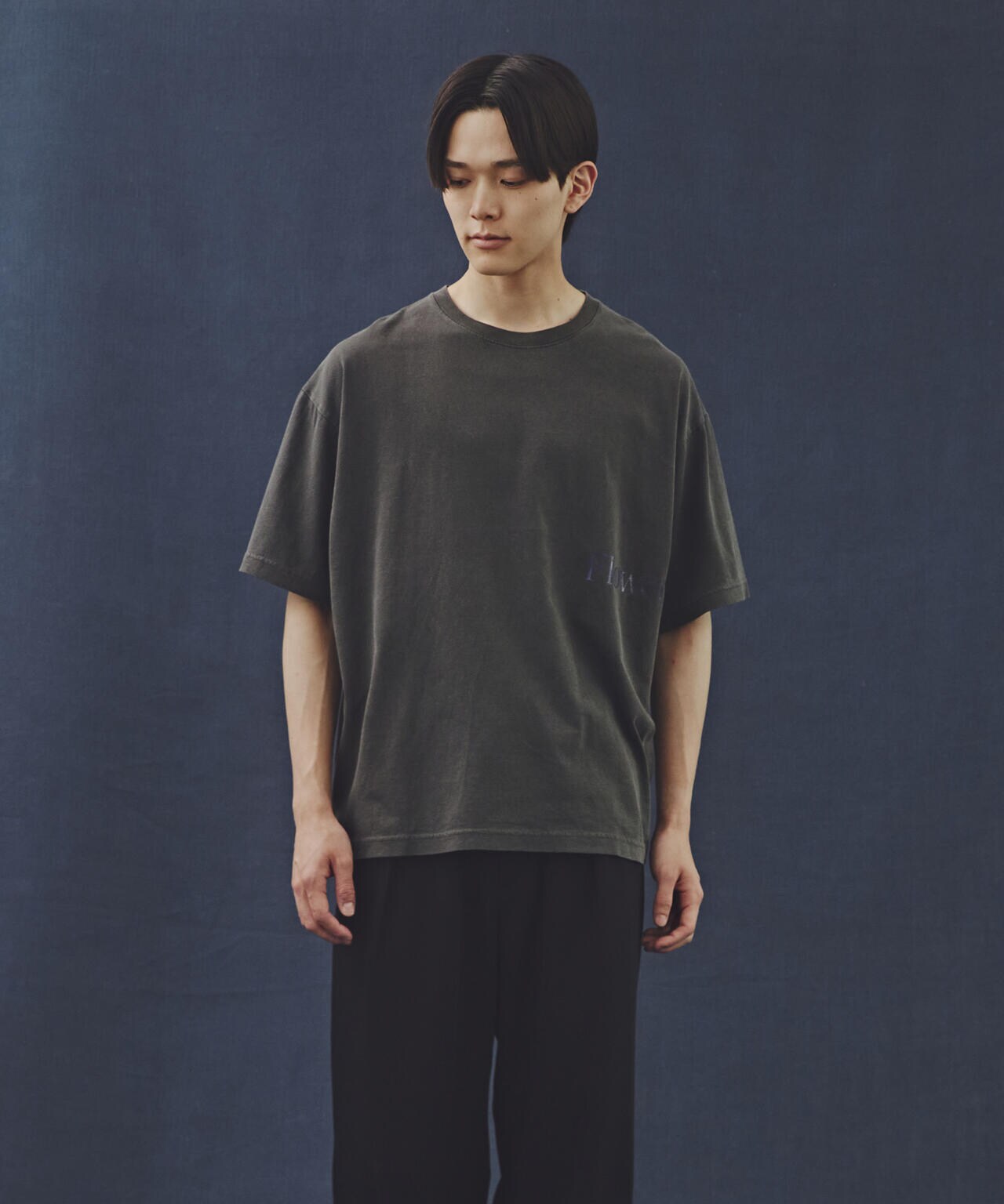 「Commonuse」ヴィンテージライク Flowers Tシャツ 6724224214