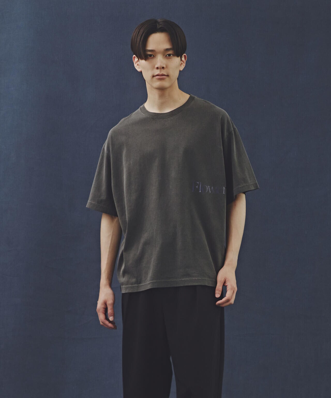 「Commonuse」ヴィンテージライク Flowers Tシャツ 6724224214