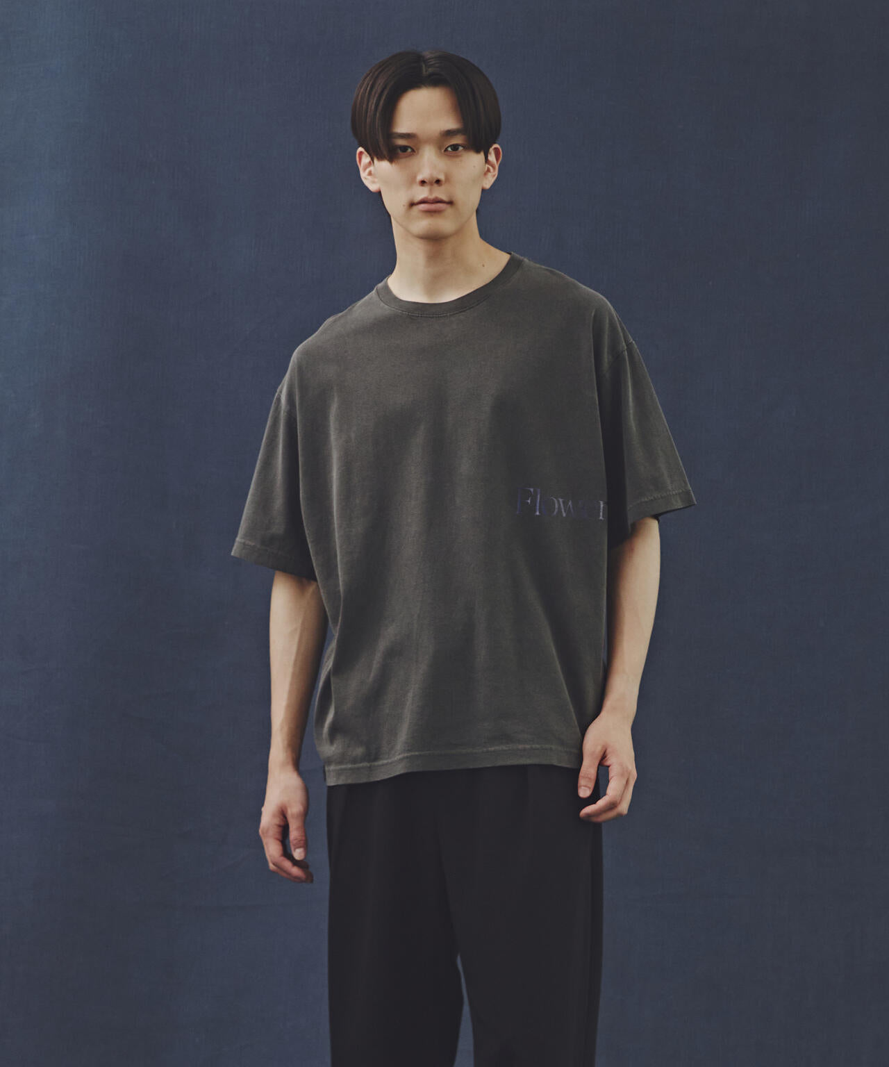 「Commonuse」ヴィンテージライク Flowers Tシャツ 6724224214