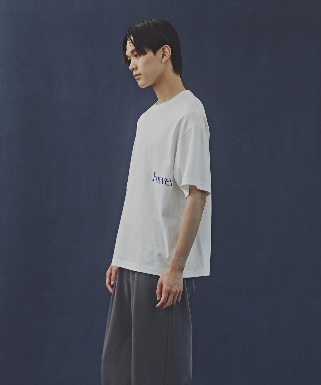 「Commonuse」ヴィンテージライク Flowers Tシャツ 6724224214