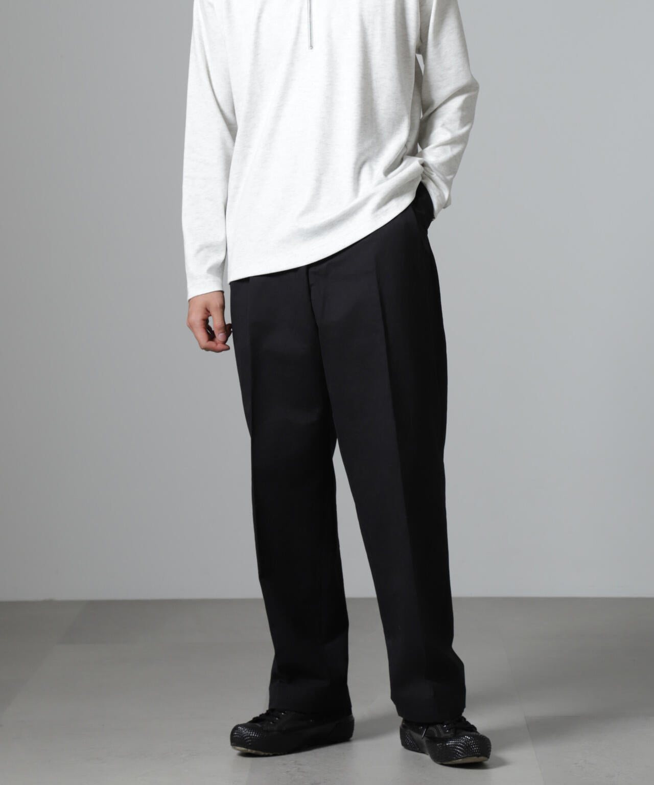 オイルドライク ワイドタックパンツ 6724227219