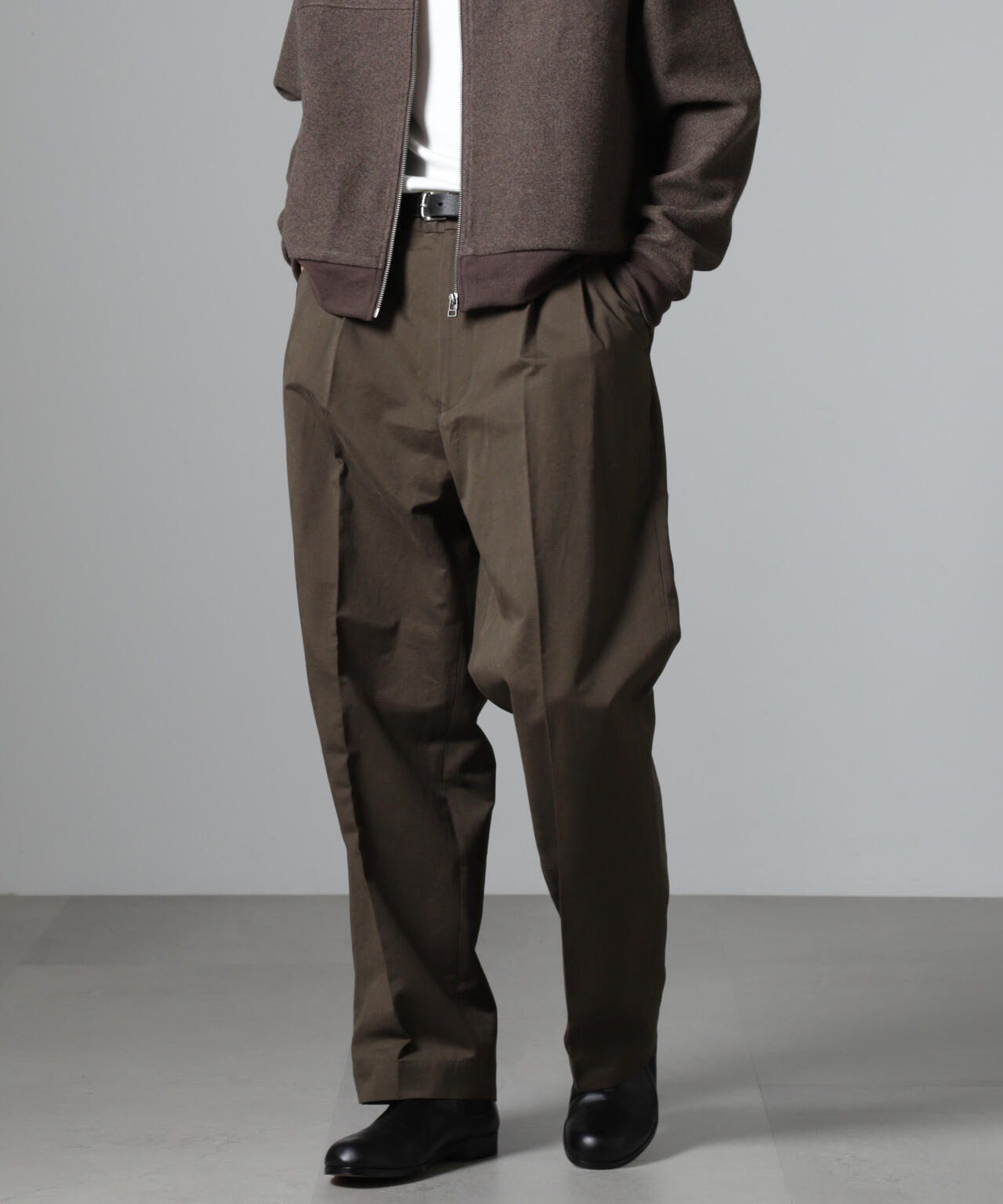 オイルドライク ワイドタックパンツ 6724227219