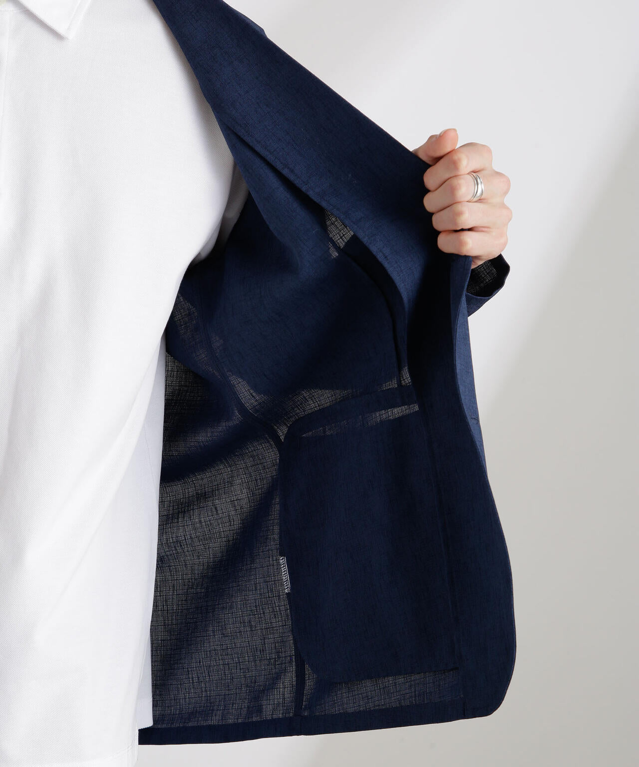 テックリネンライトジャケット 6725116204