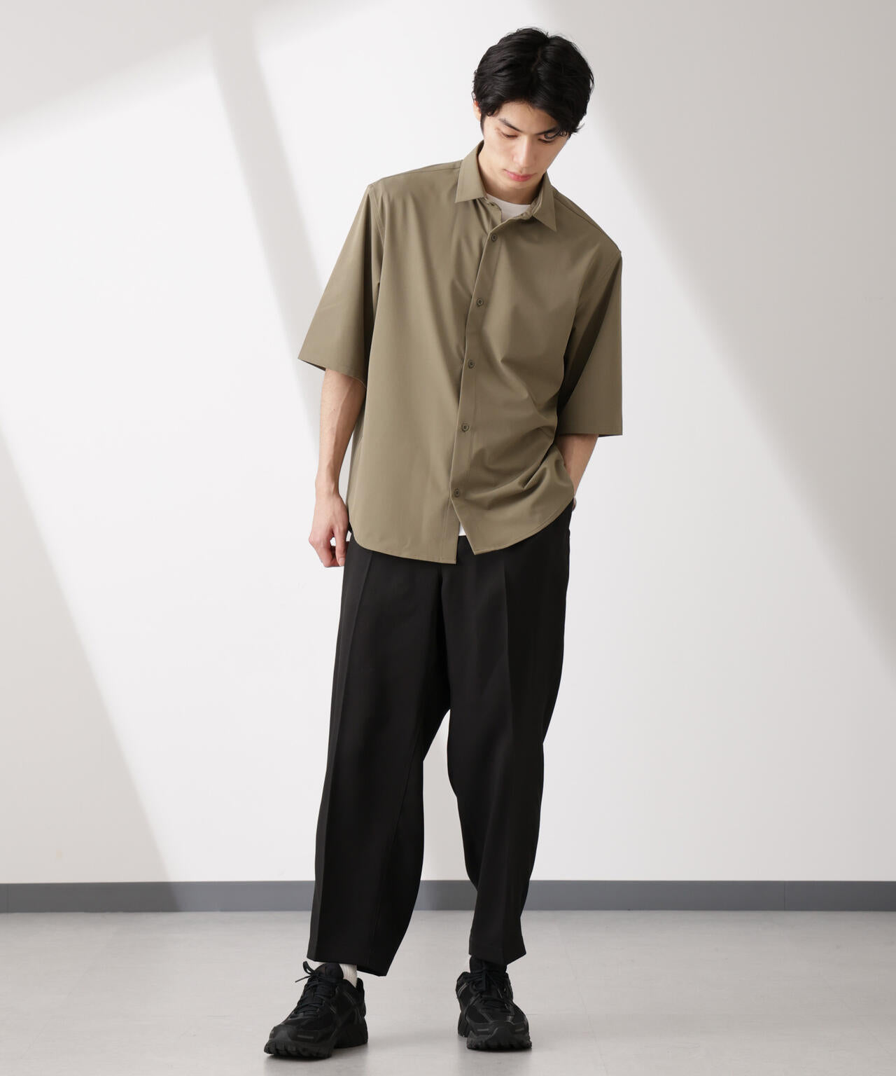 ライトウェイトストレッチ シャツ半袖 6725121206